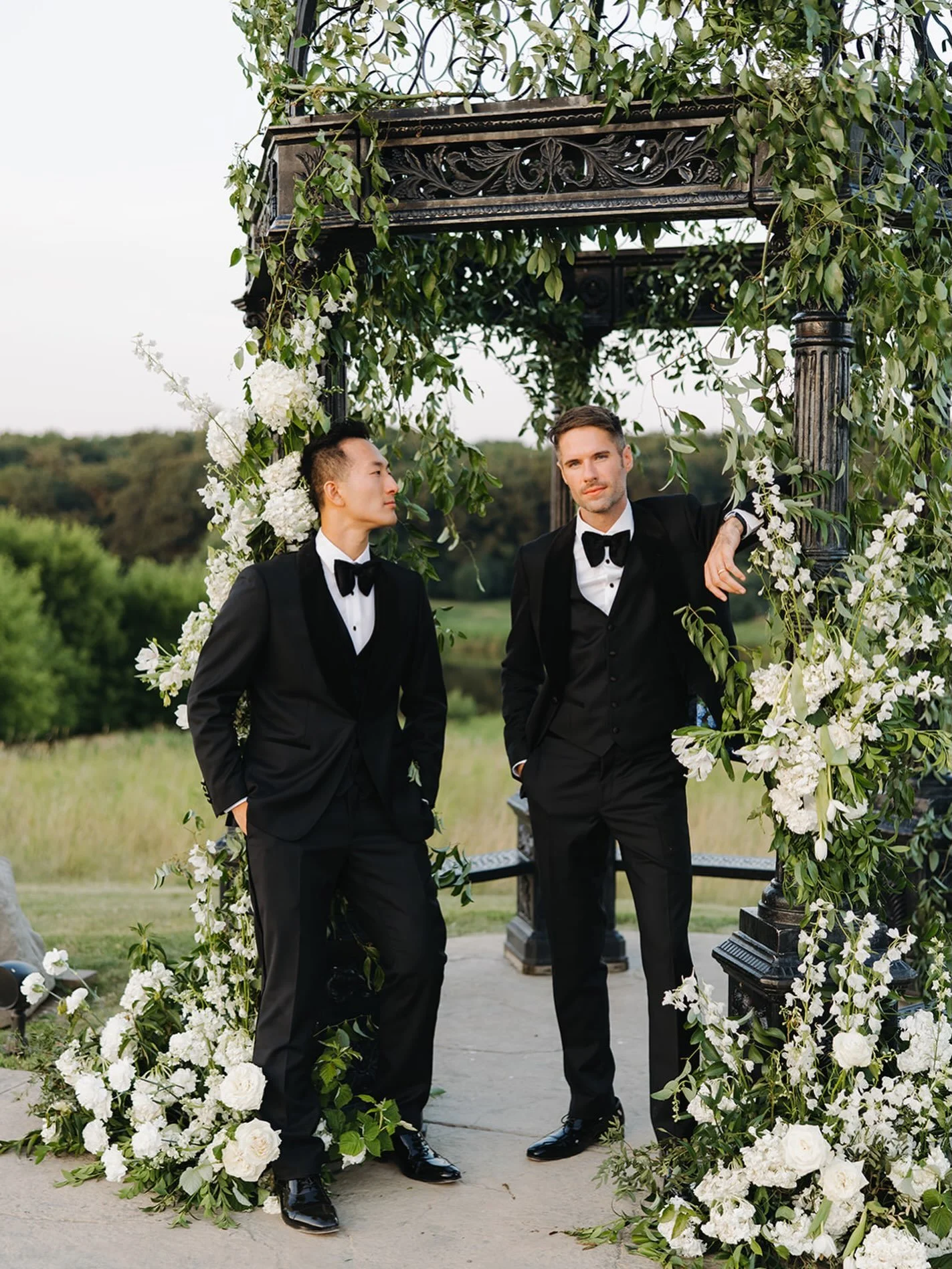 Dylan &amp; Michael&rsquo;s best day ever 🤍

Venue | @bavaria_downs
Makeup | @ladyvampartistry
Photo | @sarahheathphoto
Video | @hardcopyfilmco
Catering | @damicohospitality
Musicians | @loring_string_quartet
DJ | @day.one.dj
Florist | @apricot.flor