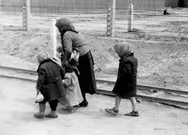 Auschwitz felé