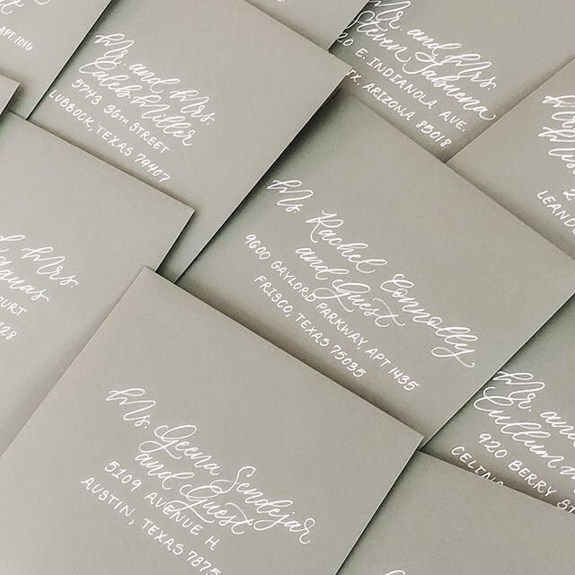 White calligraphy on any color is a good idea 💡✨
&bull;
&bull;
&bull;
#whitecalligraphy #houstoncalligrapher #weddingcalligrapher #calligraphy #greenenvelopes #weddingvendor #invitationdesigner #custominvites #calligraphynib #risingtidesociety #tues