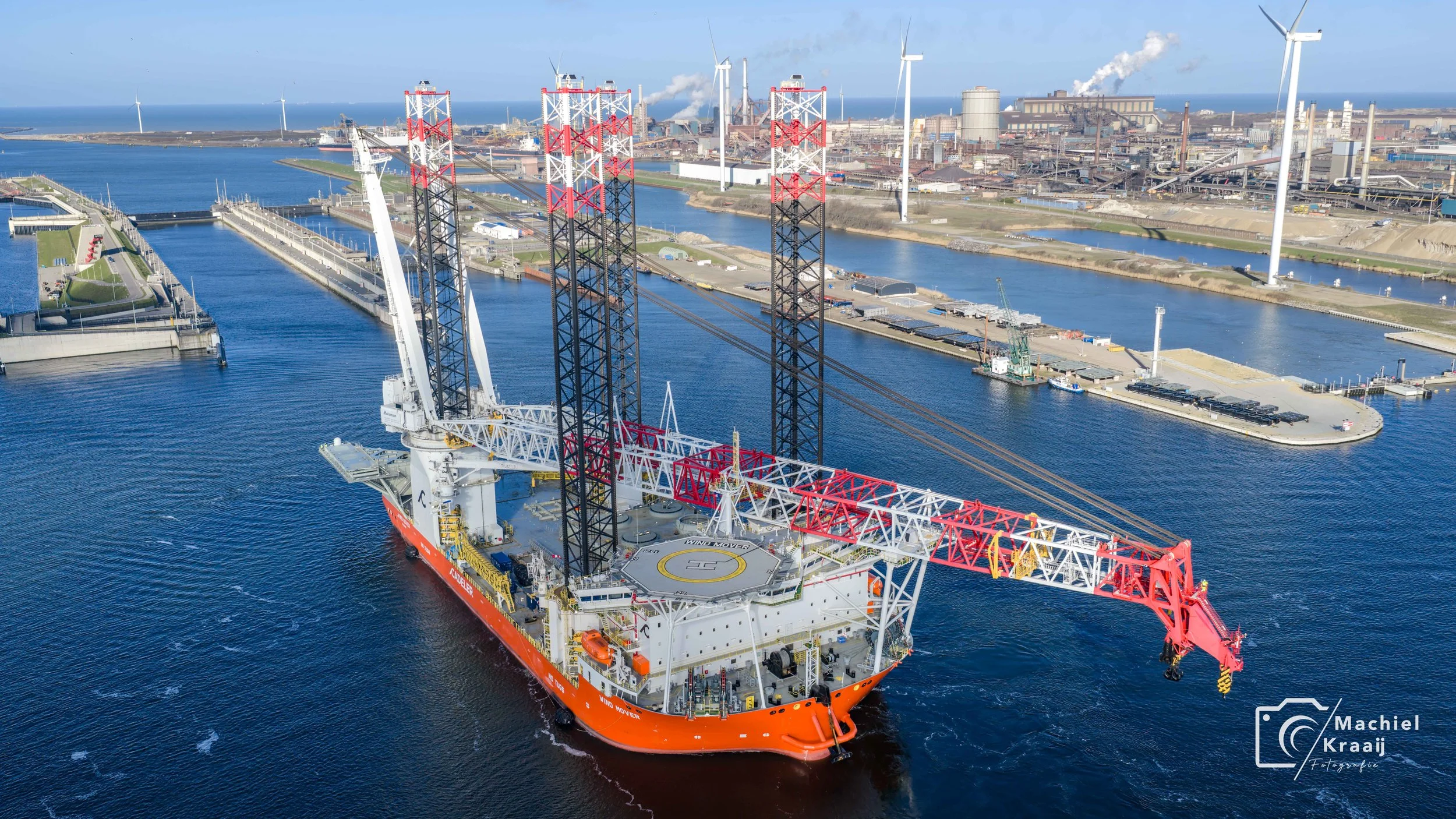 Wind Mover door de Zeesluis op 15 maart 2026