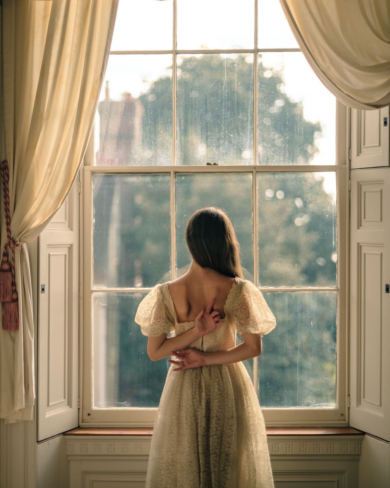 A window to the soul ft. @softerthanstone captured in the lovely @readhouseandgardens on @fujifilmx_us #gfx #fujifilm #mediumformat #windows #cottagecore #victorian #timeless #jessemurch