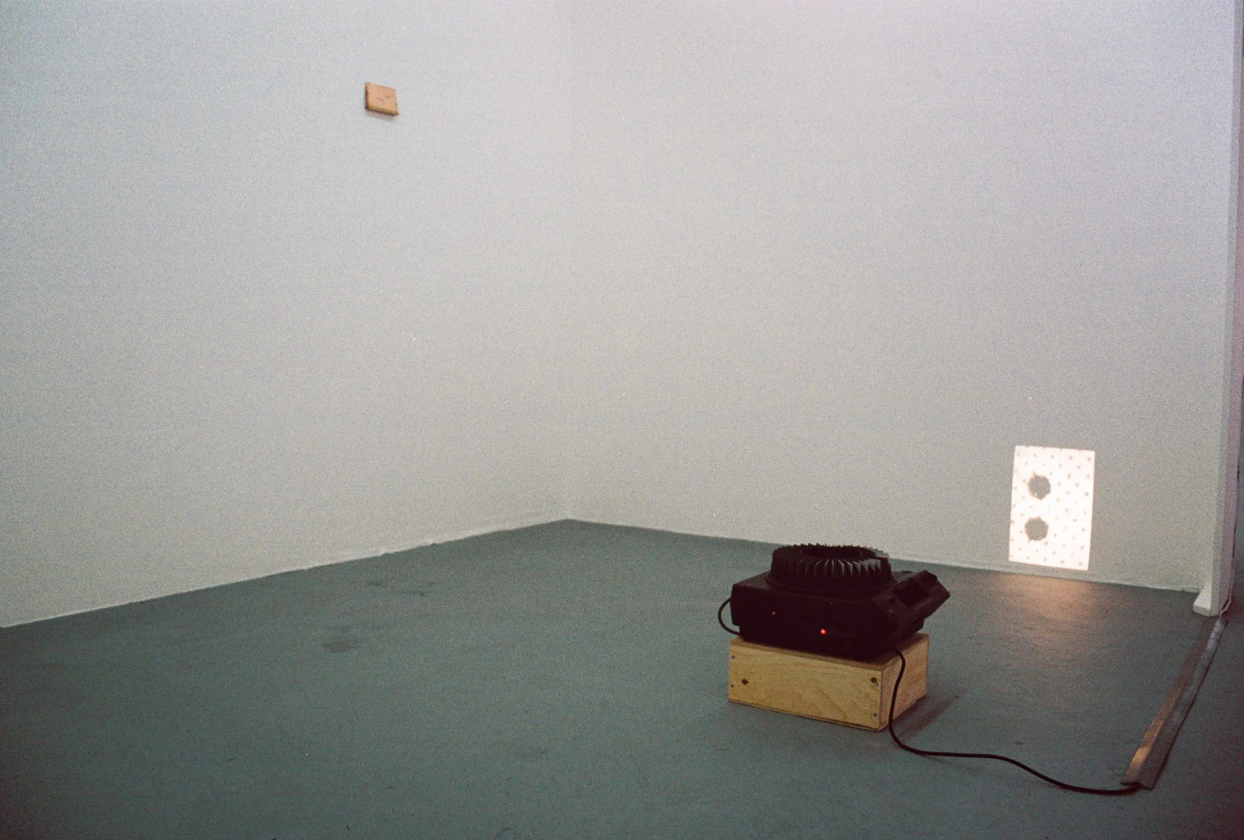 : slide projector, forty 35mm slides