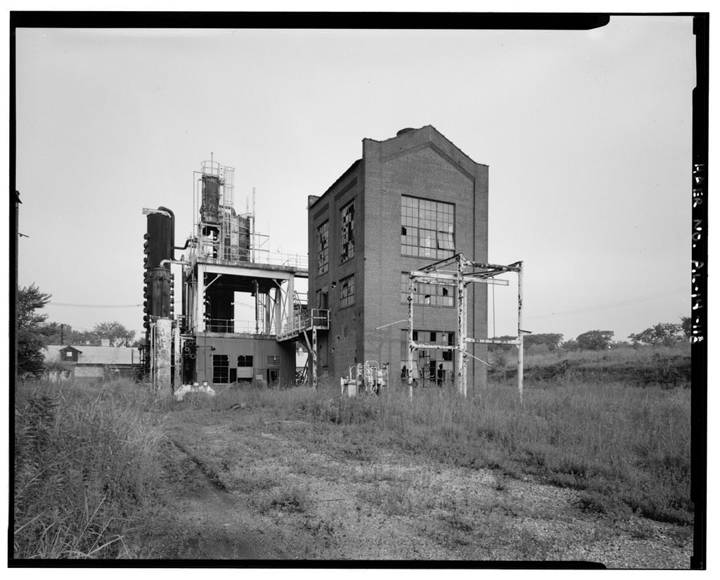 Benzoil plant exterior c.1992 (Public d omain p hoto )