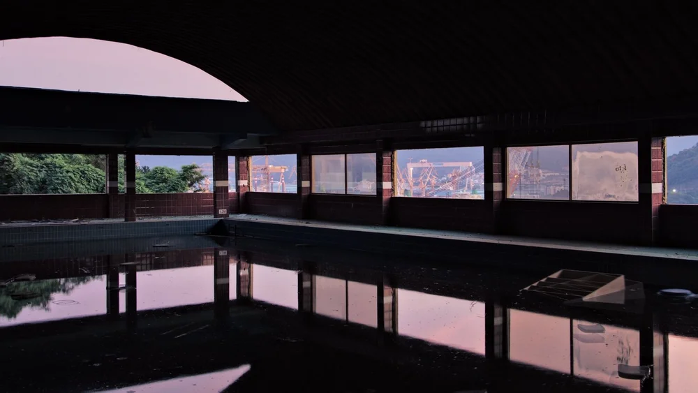 Okpo Land Pool [20041].jpeg