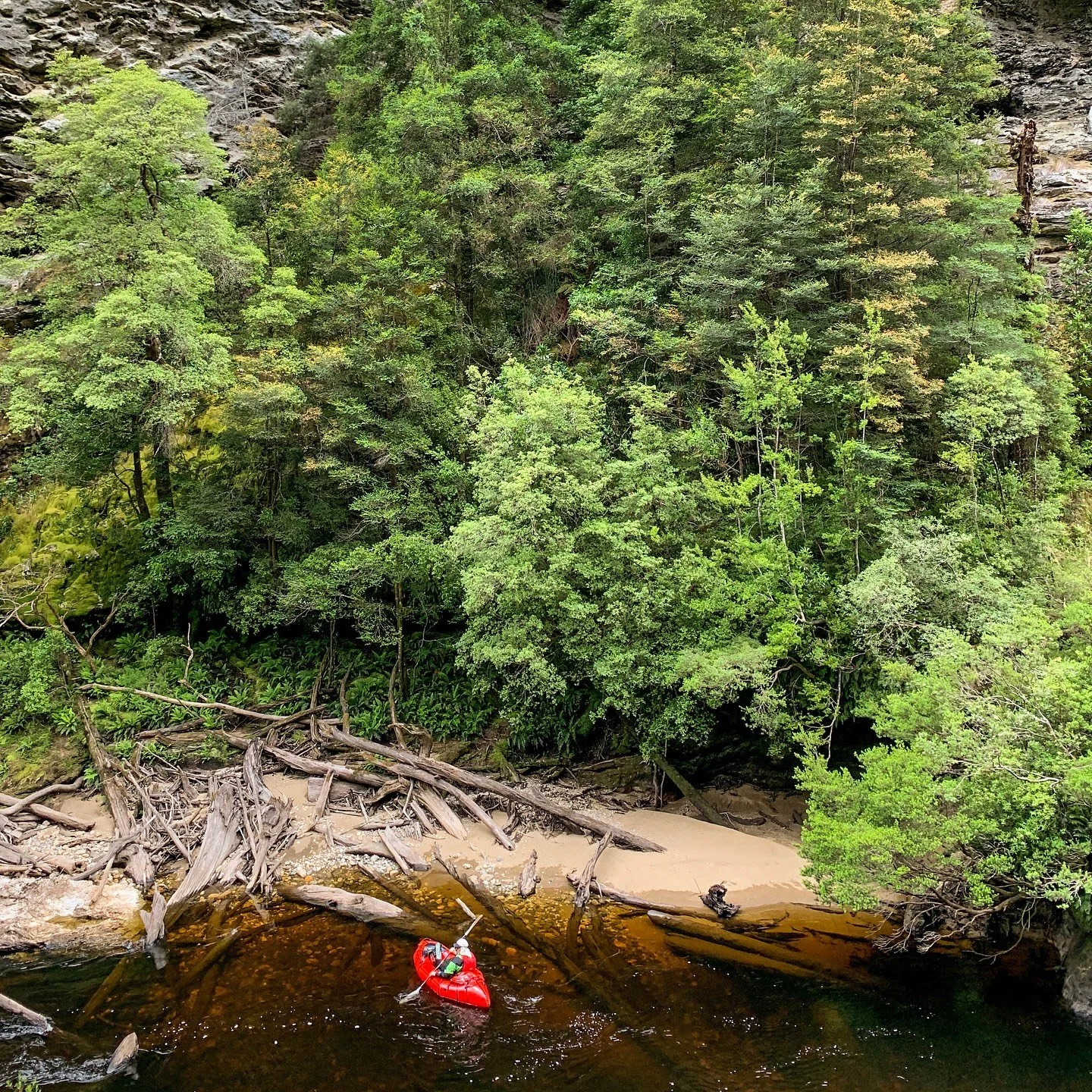 ✨ We Live for Packrafting It&rsquo;s not about the kilometres or the rivers on a map &mdash; it&rsquo;s about being out there. Moving through gorges, paddling down river, and setting up camp in places that feel far away from everything. 🌊🏕💚

Packr