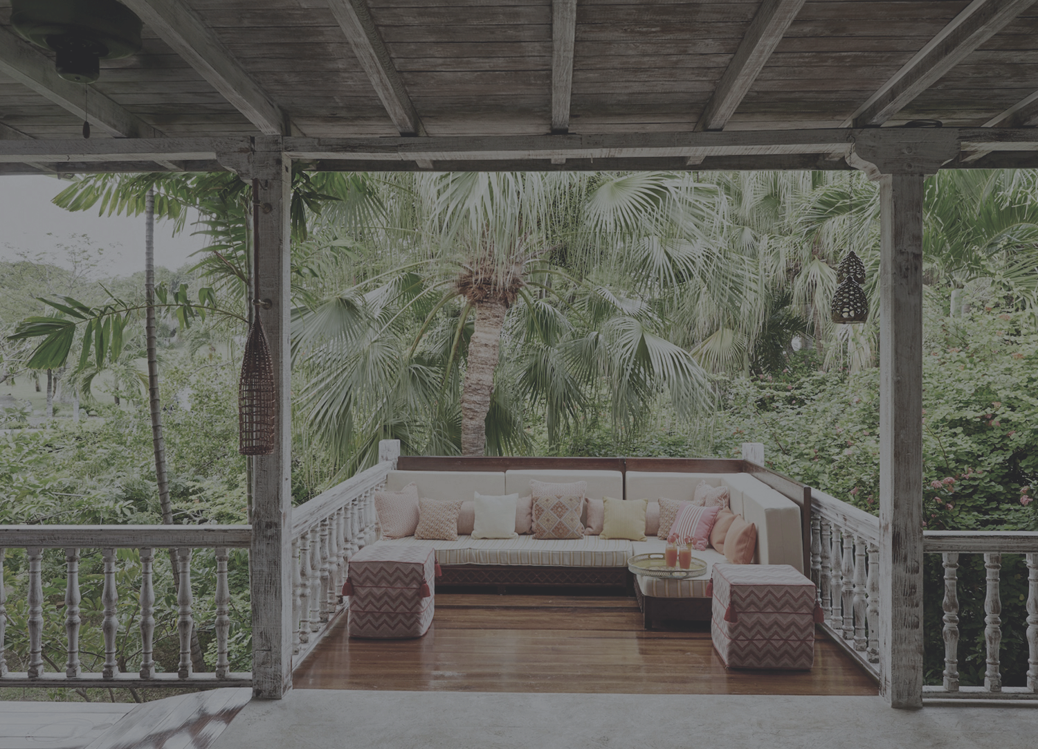 PHOTO: VERANDA RESTAURANT | COURTESY OF THE MUSTIQUE COMPANY