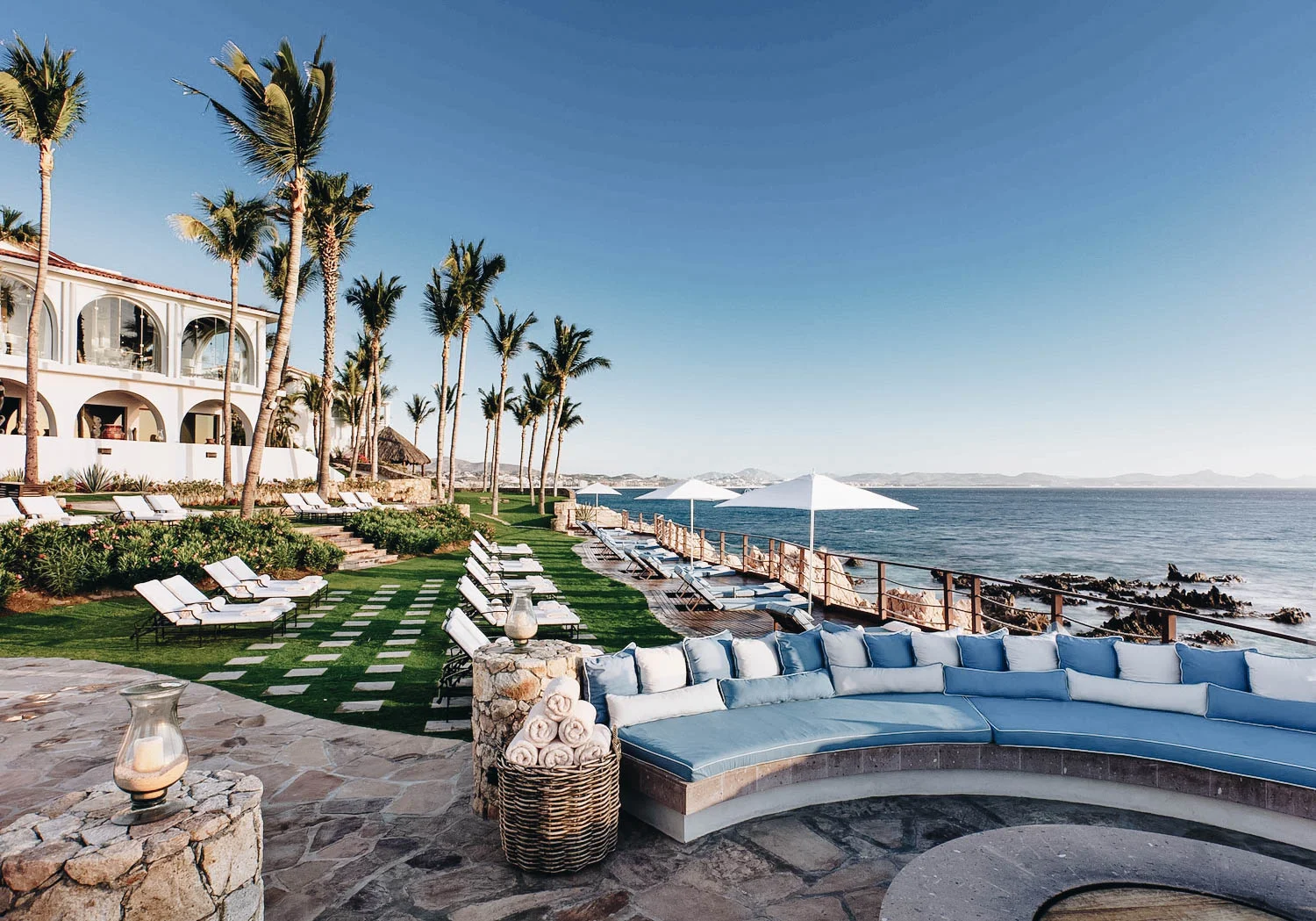 OneAndOnly_Palmilla_PoolsAndBeaches_Pools_VistaPool_002_HR-2048x1432.jpg