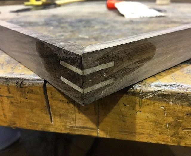Gotta love a spline joint test that goes right. Poplar in Walnut .
.
.
.#art #sculpture #wood #woodworking #mfa #gradschool #teachyourself #selflearning #getsome #seattle #fab #fabrication #fabrication