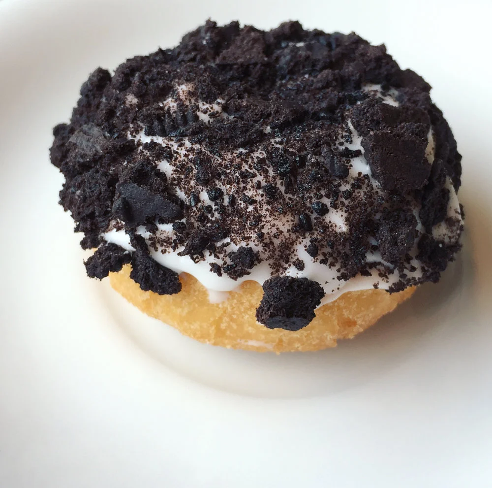 Oreo - Housemade vanilla icing, crushed Oreos.
