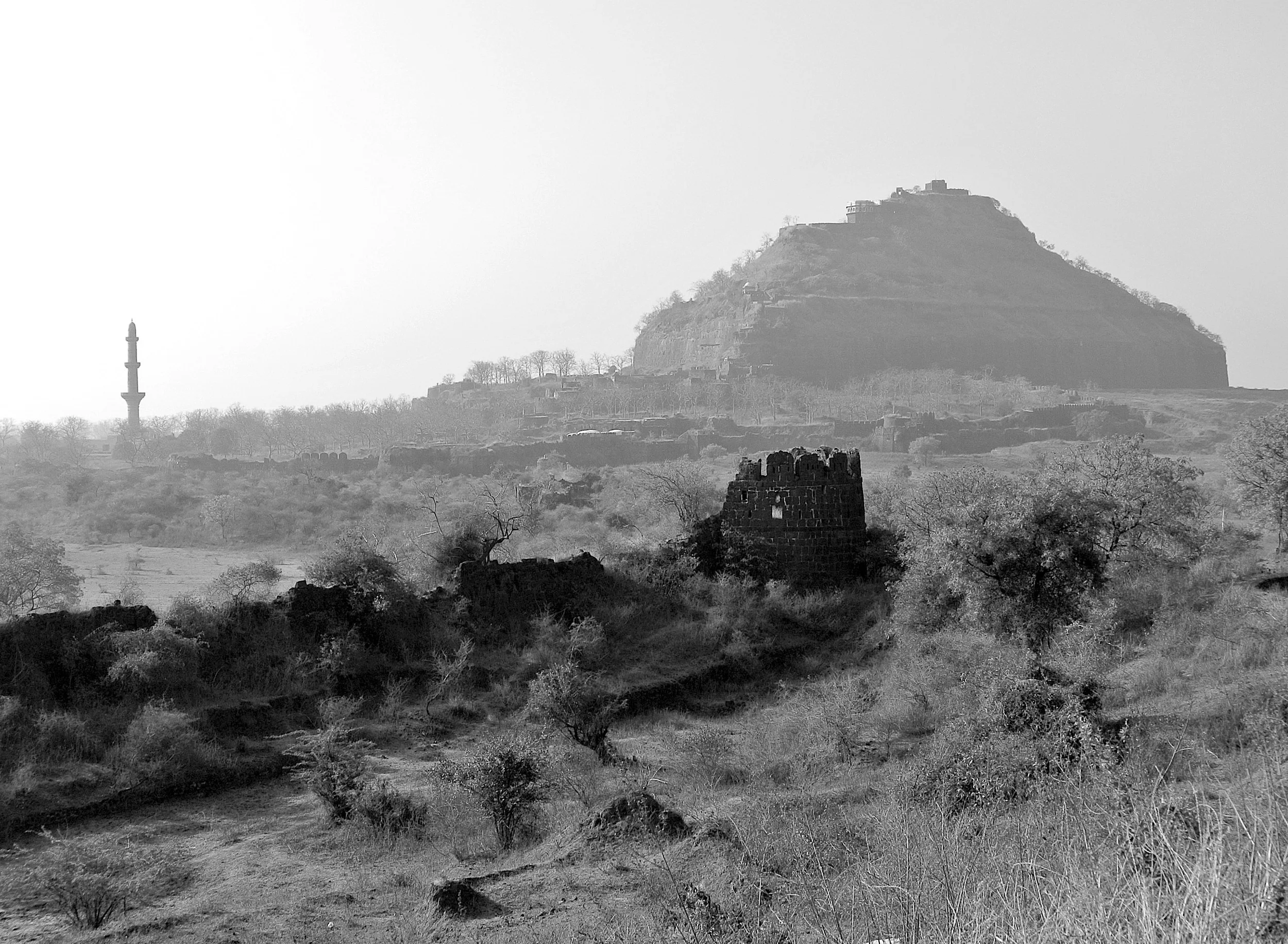 India's "Game of Thrones" Ruins: Daulatabad Fort and Bibi ka Maqbara, the "Baby Taj Mahal"