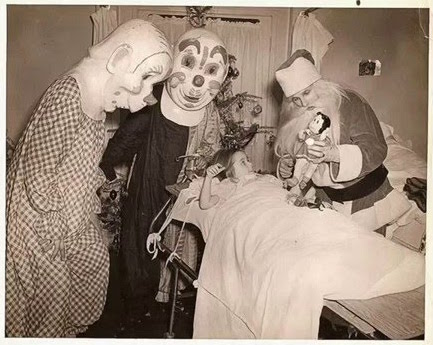 santaandclowns.jpg