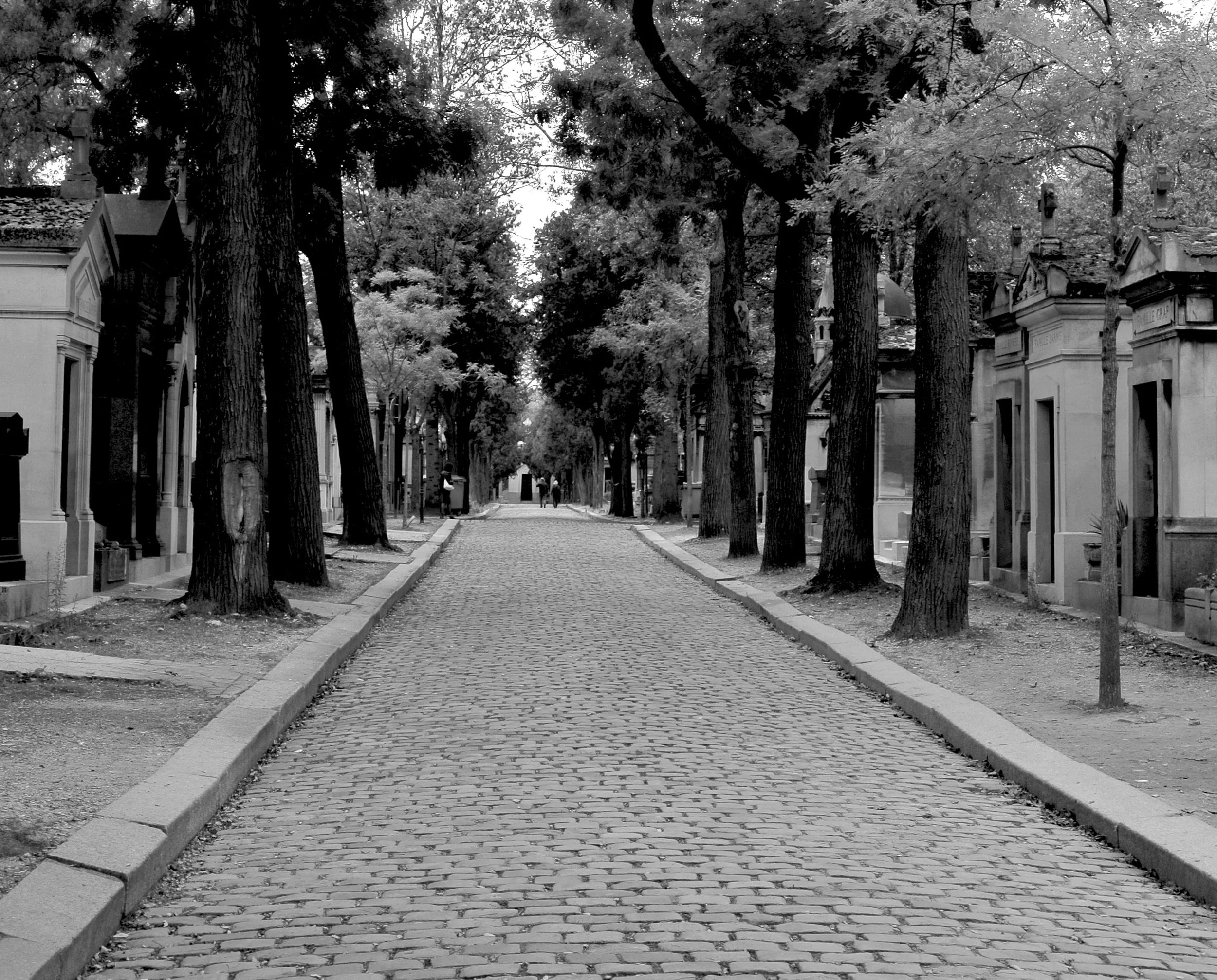 Père Lachaise Cemetery Scavenger Hunt