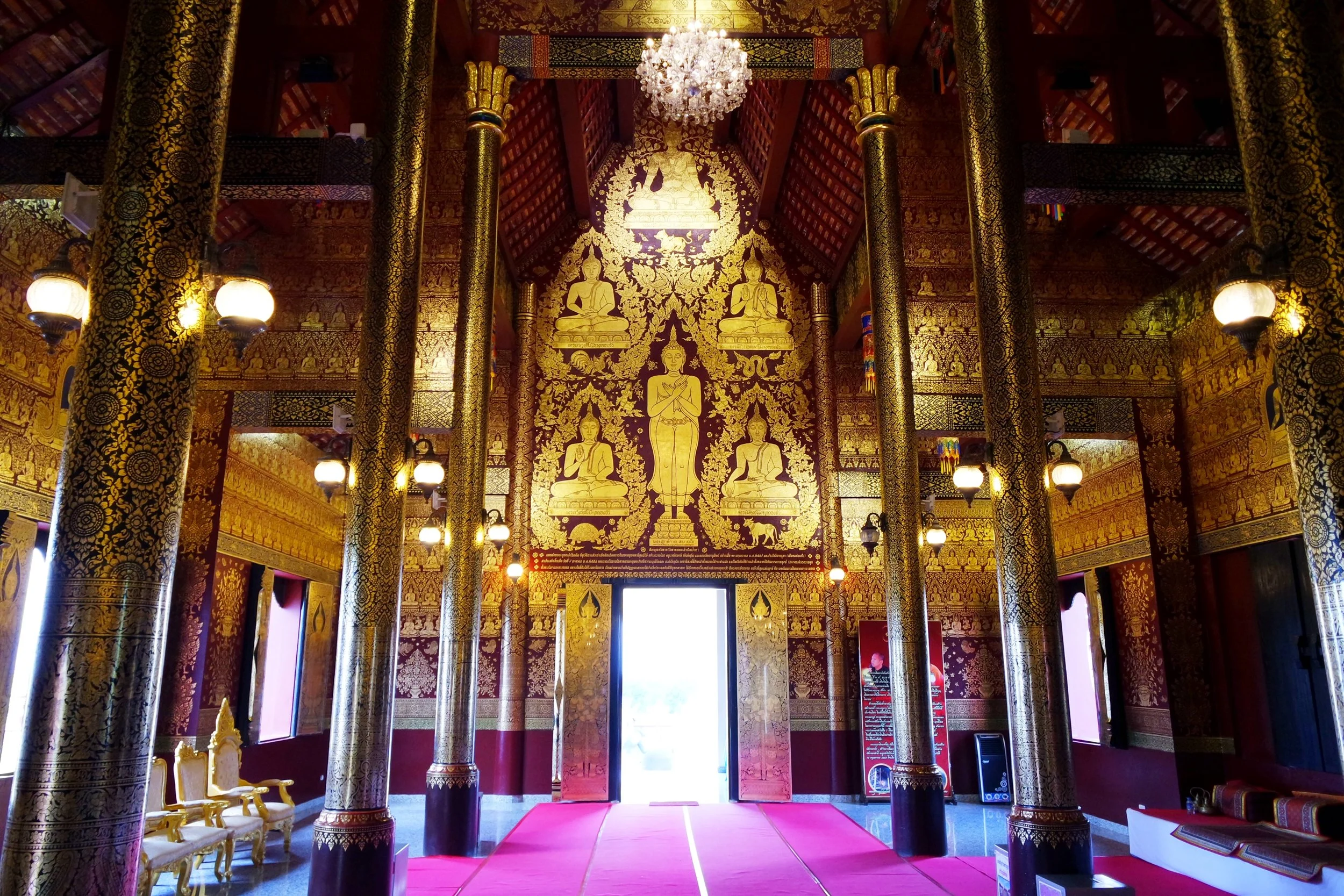The beautiful interior of the viharn, or worship hall