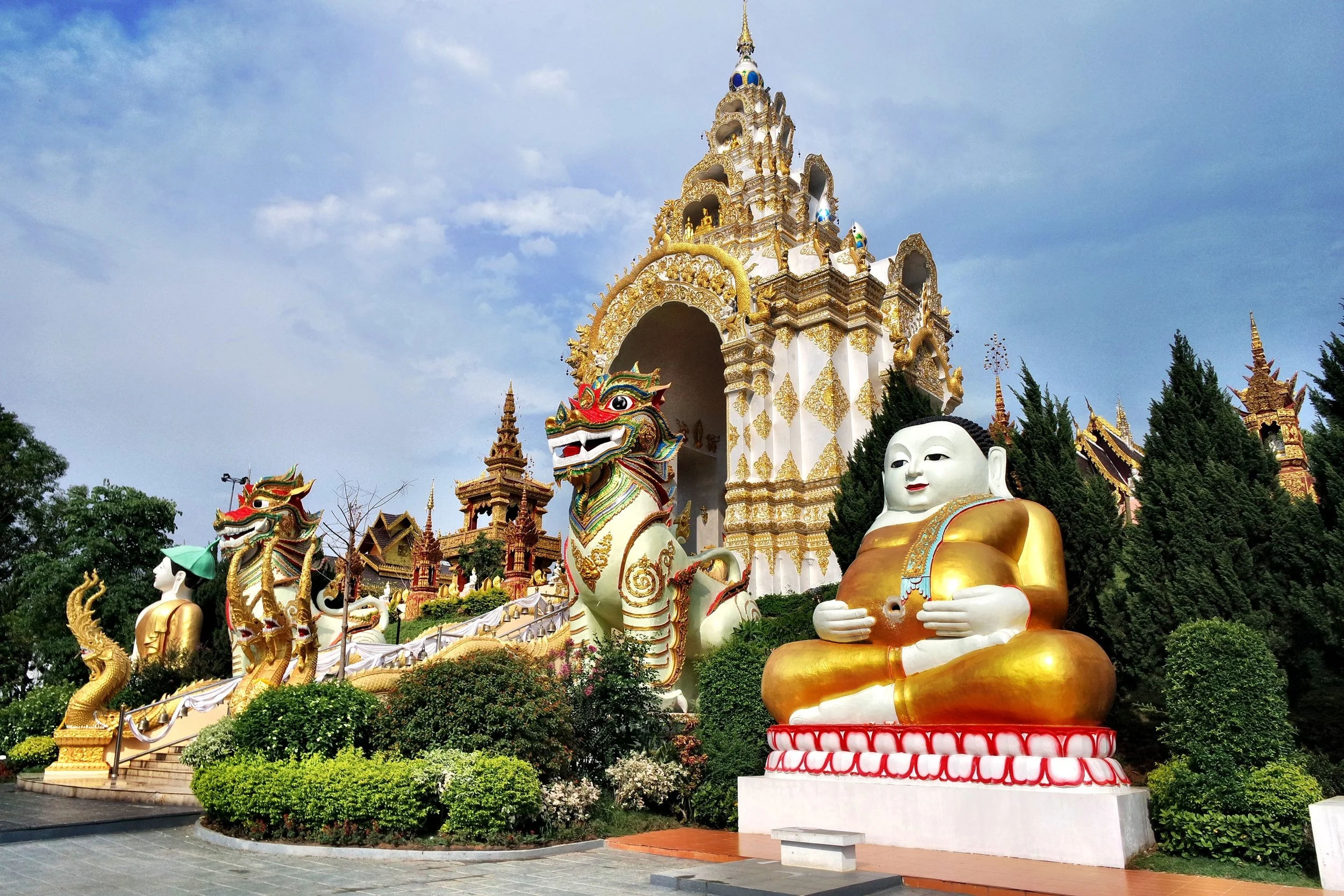 Pra Maha Kajjana (on the right) was so tired of people fawning over his hotness that he turned himself into a fatty