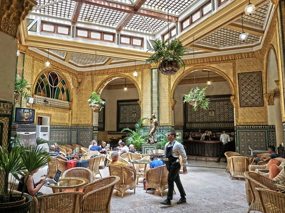 Many cafés are found in interior courtyards of buildings