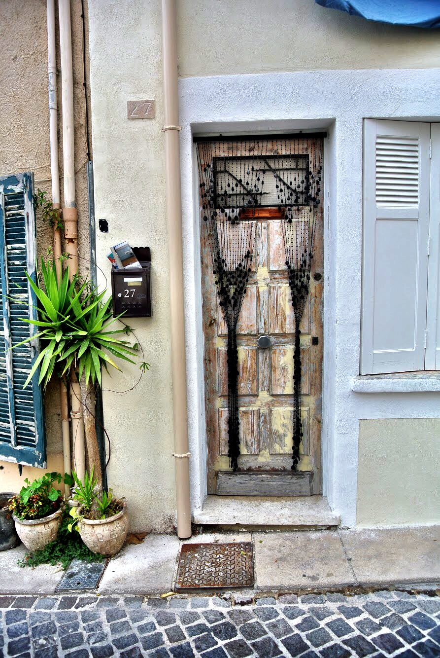 doorsofprovence6.jpg