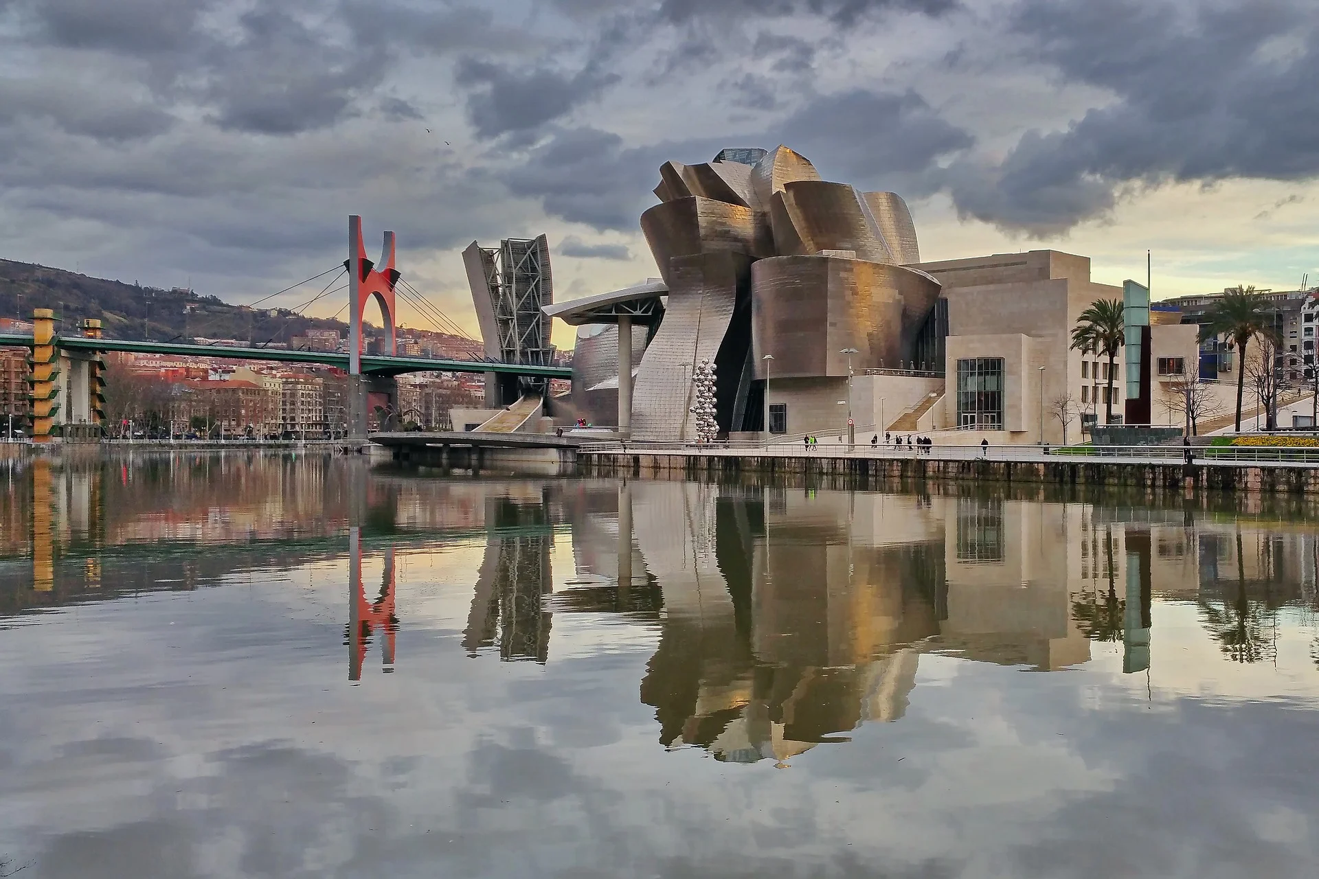 guggenheimbilbao.jpg