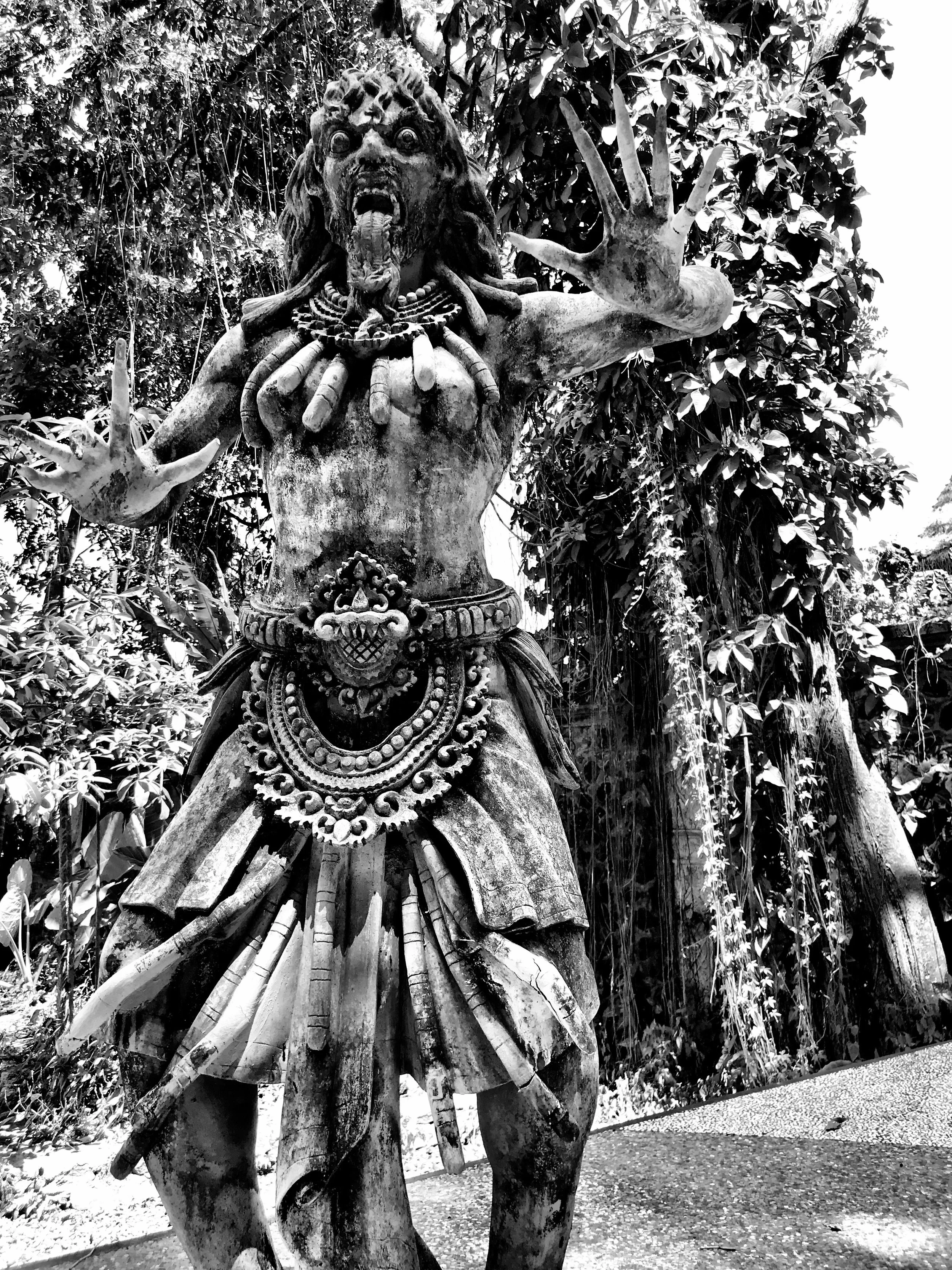 tirtaganggastatue.JPG