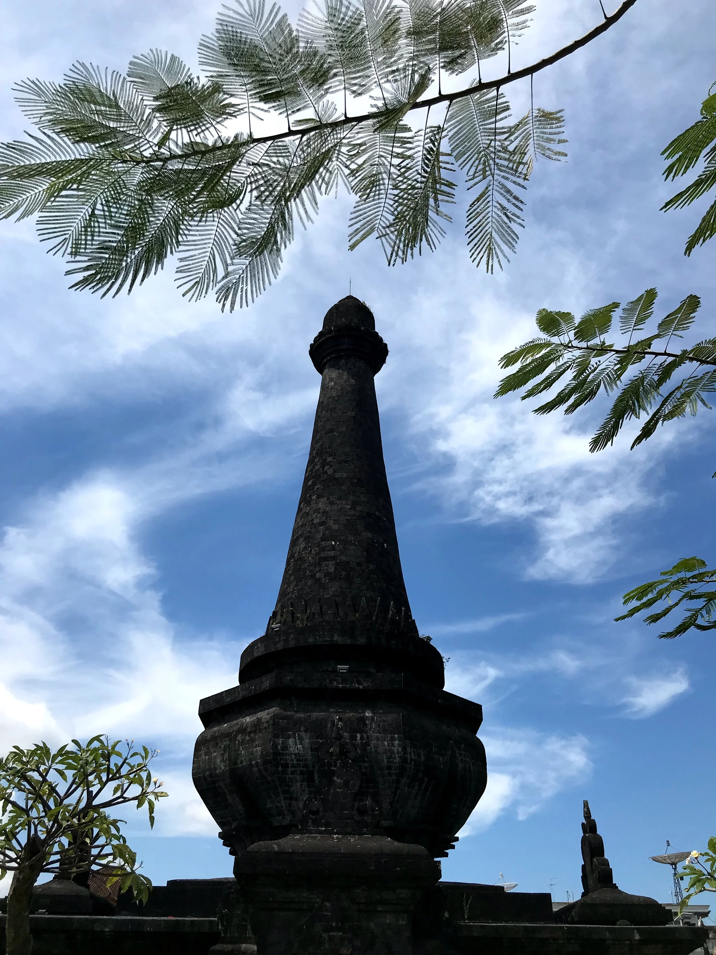 If the Puputan monument looks like a giant phallus, that’s because it kinda is! This memorial is a linga-yoni, a representation of the Hindu god Shiva’s, er, divine energy