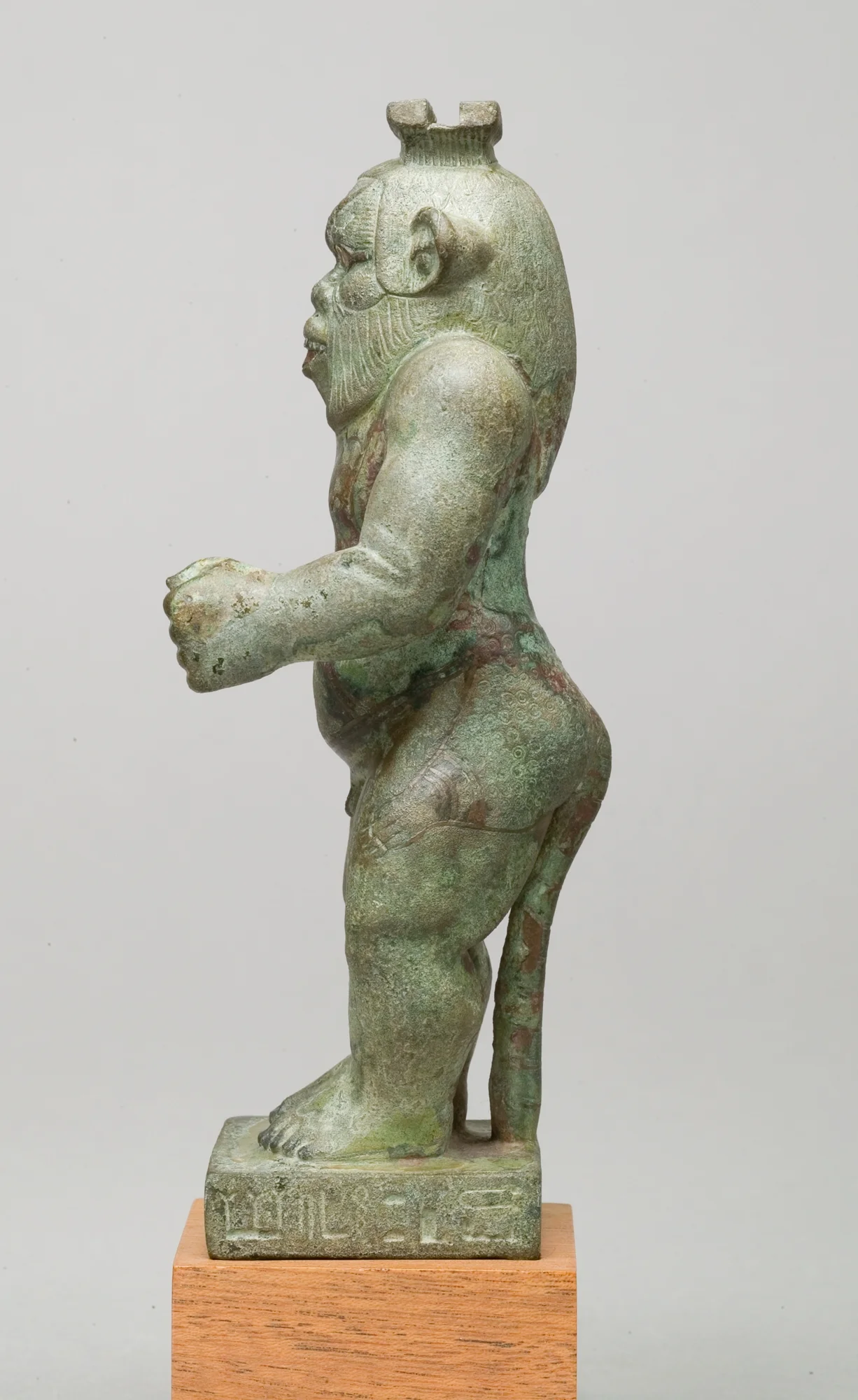 Priests might have dressed in a lionlike Bes costume during some rituals