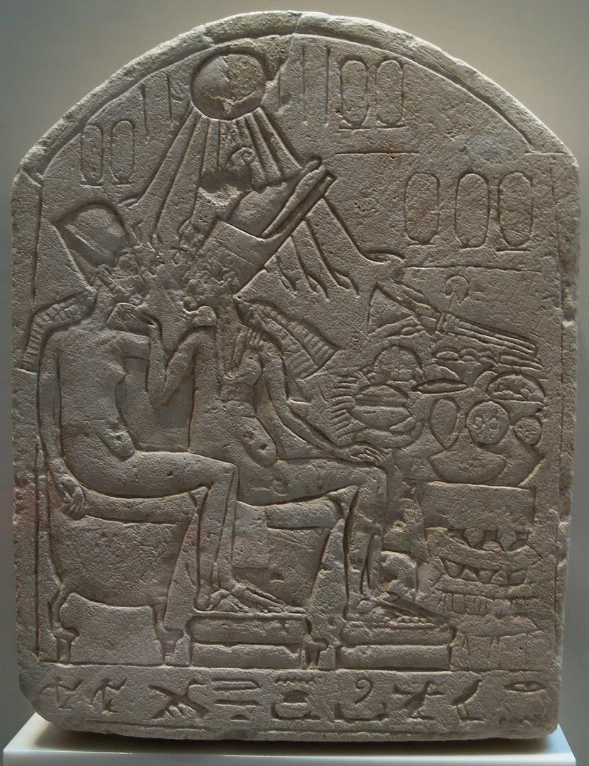 Is this a carving of Akhenaten’s gay lover — or a woman who became his co-pharaoh?