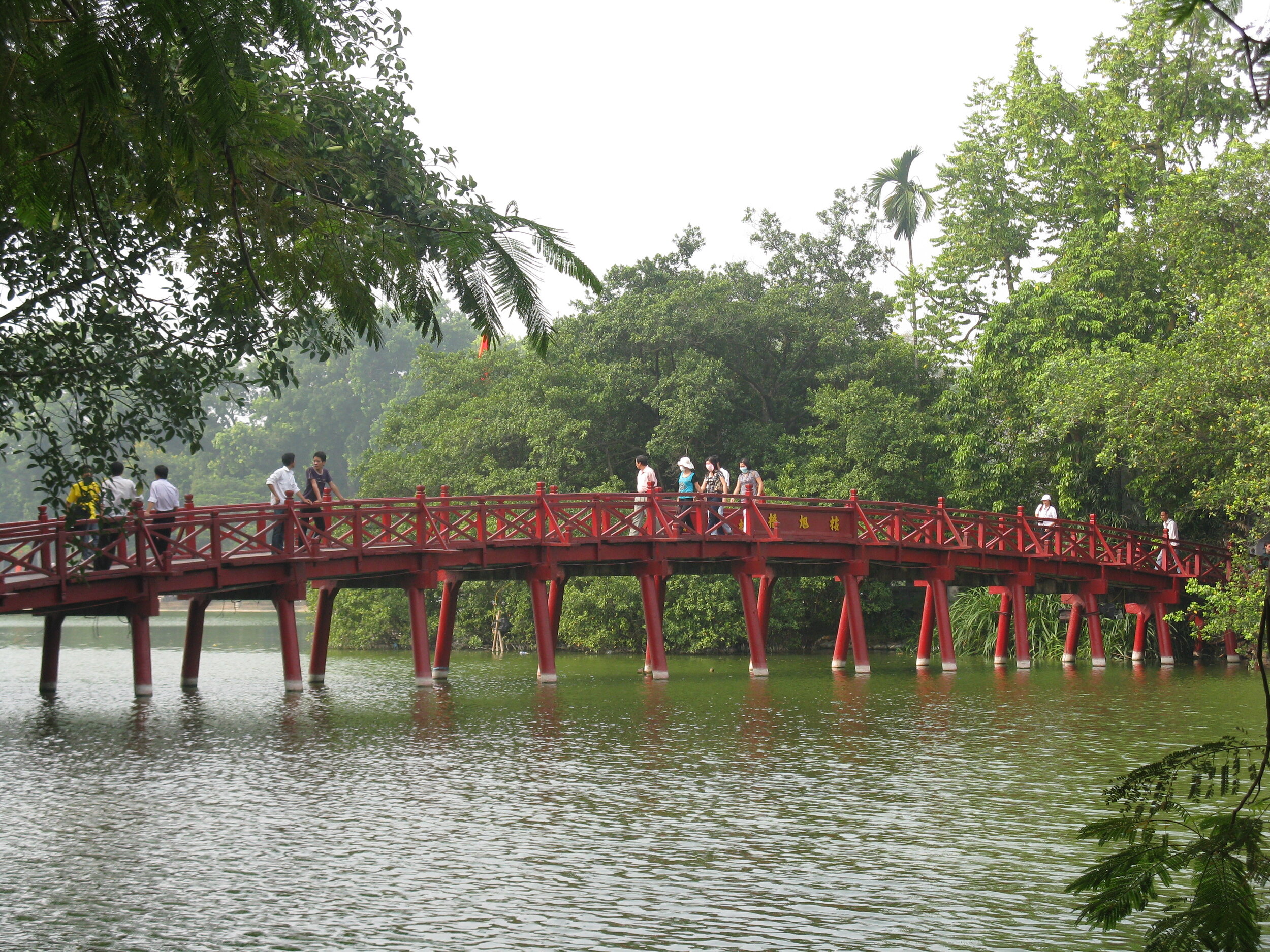 You can’t miss the bright red Huc Bridge, which leads to Ngoc Son Temple.