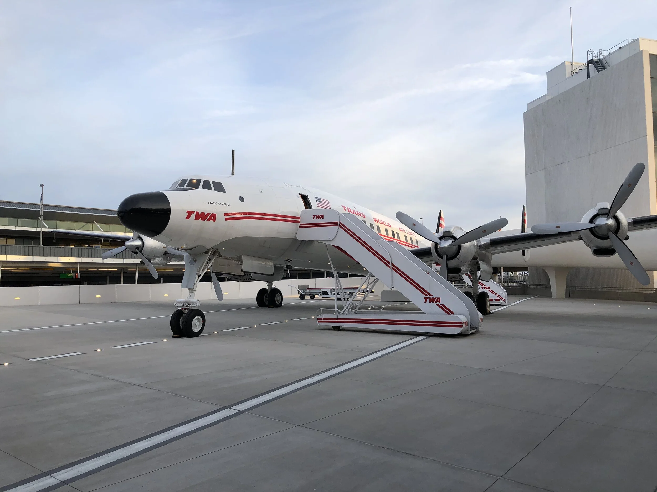 De plane! De plane! One imagines this plane was named Connie cuz she’s a Lockheed Constellation.
