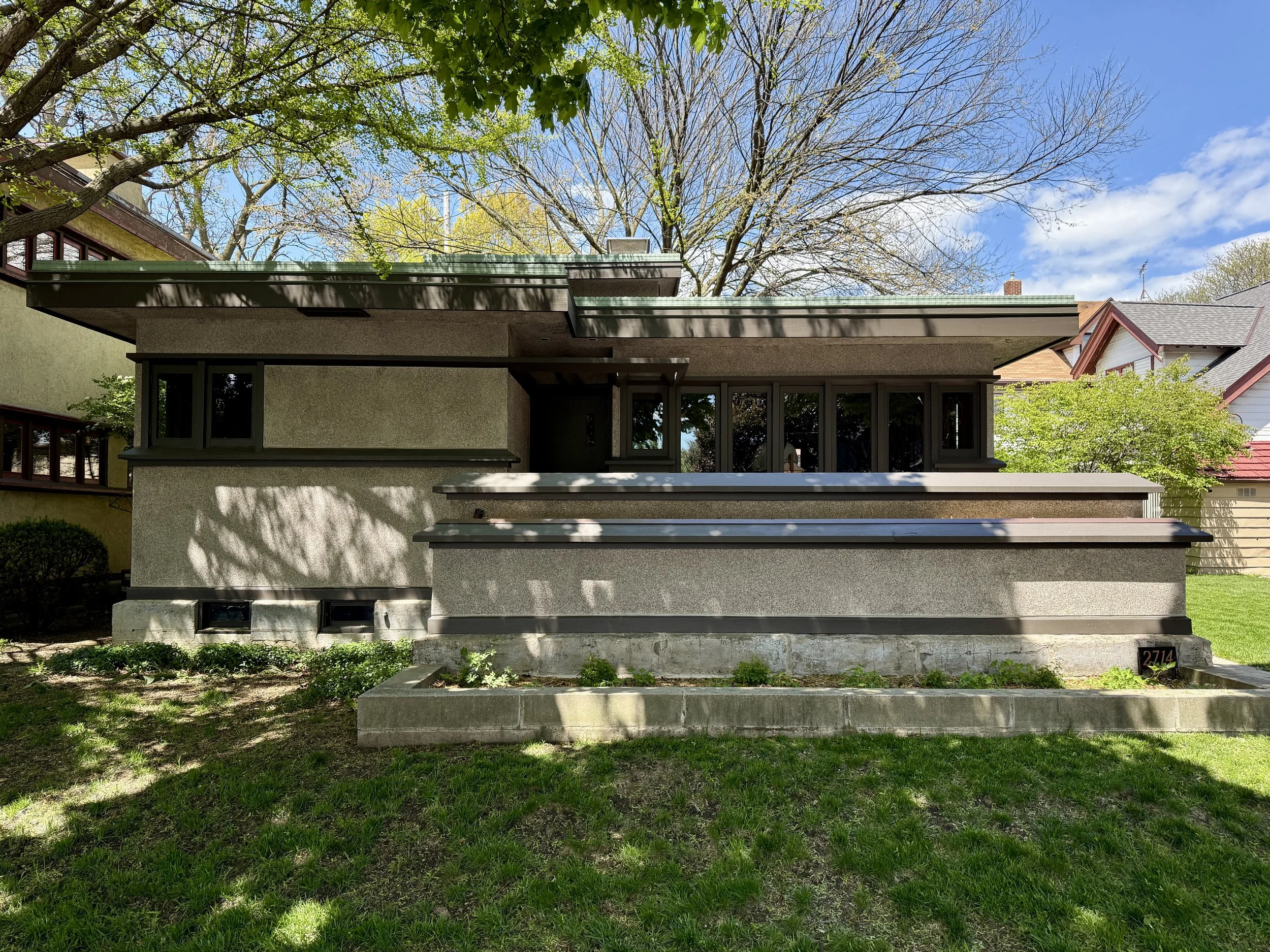 The exterior of the Model B1 home on Frank Lloyd Wright's Burnham Block in Milwaukee