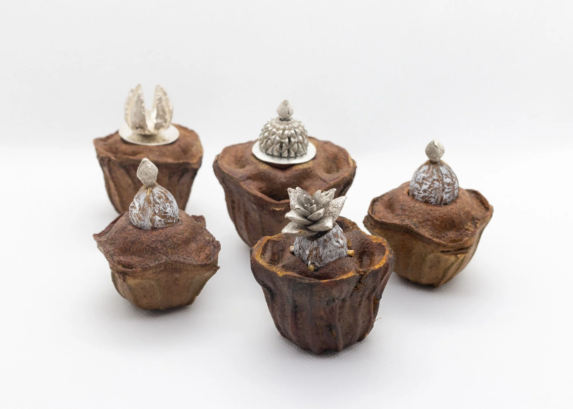 Contemporary Wearables 23