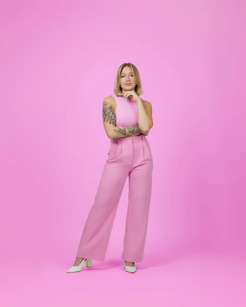 Charlotte outdoor branding portrait of Taylor Mae by mjwphoto