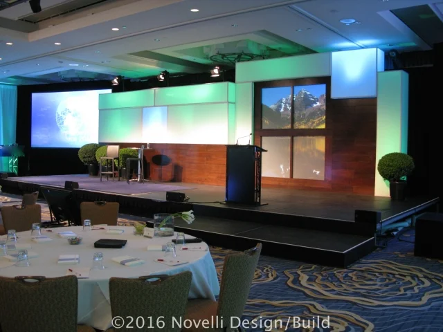 Novelli stage sets 14.jpg