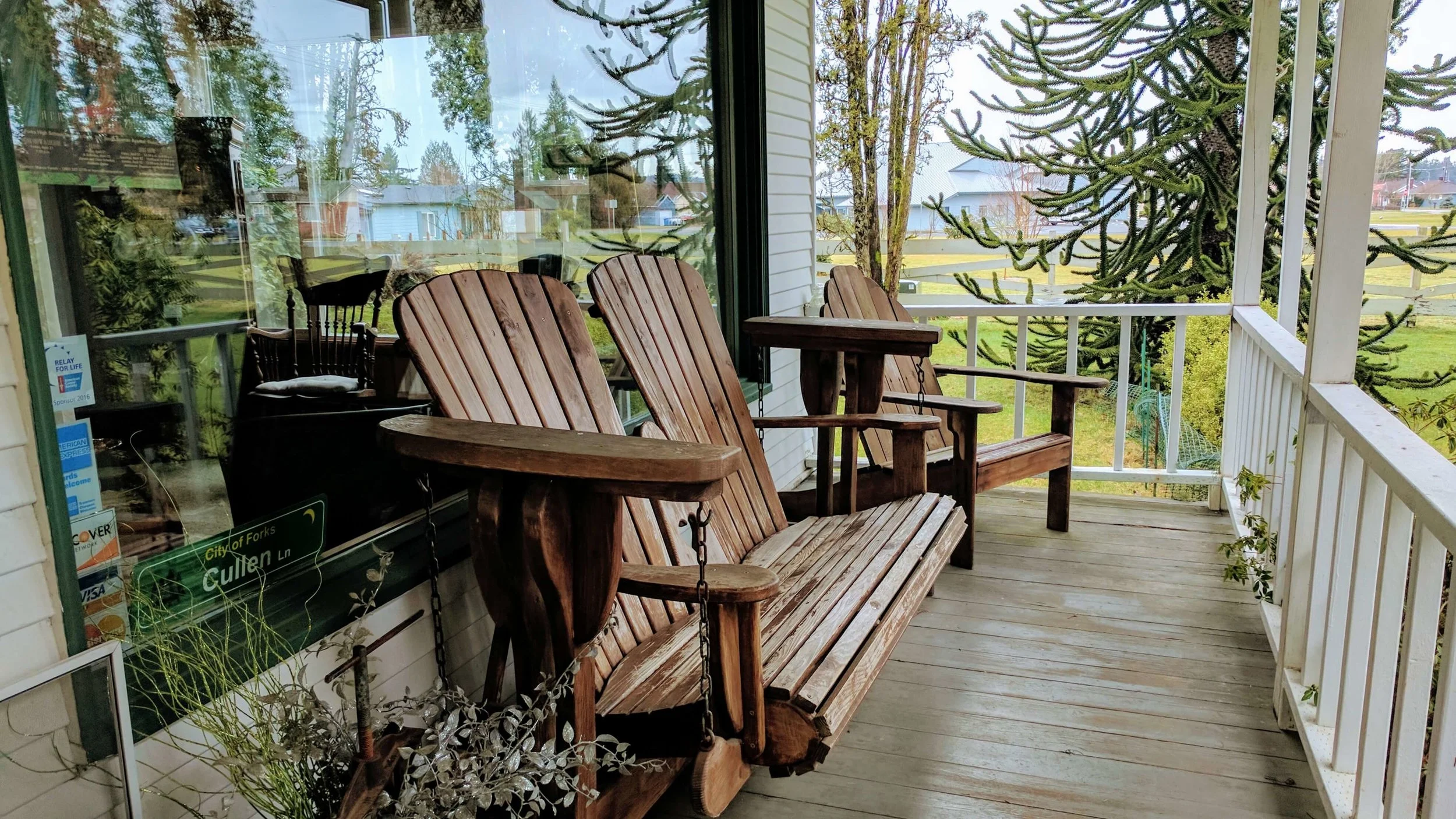 Miller Tree Inn - Pacific North Wanderers.jpg