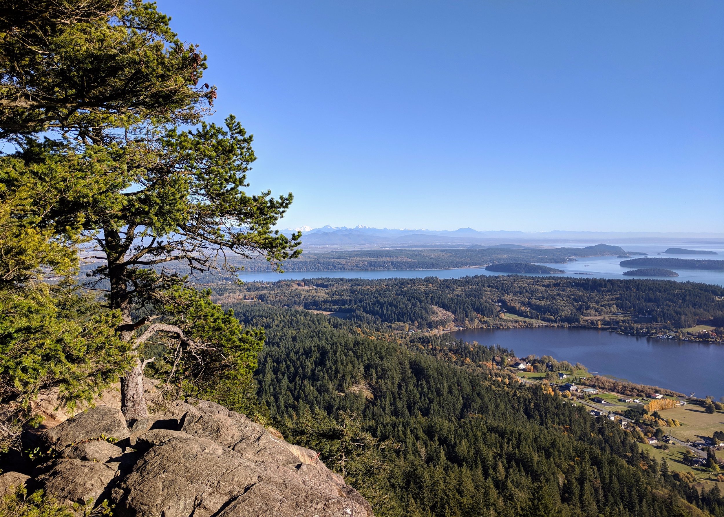 Hiking Mt. Erie & Sugarloaf