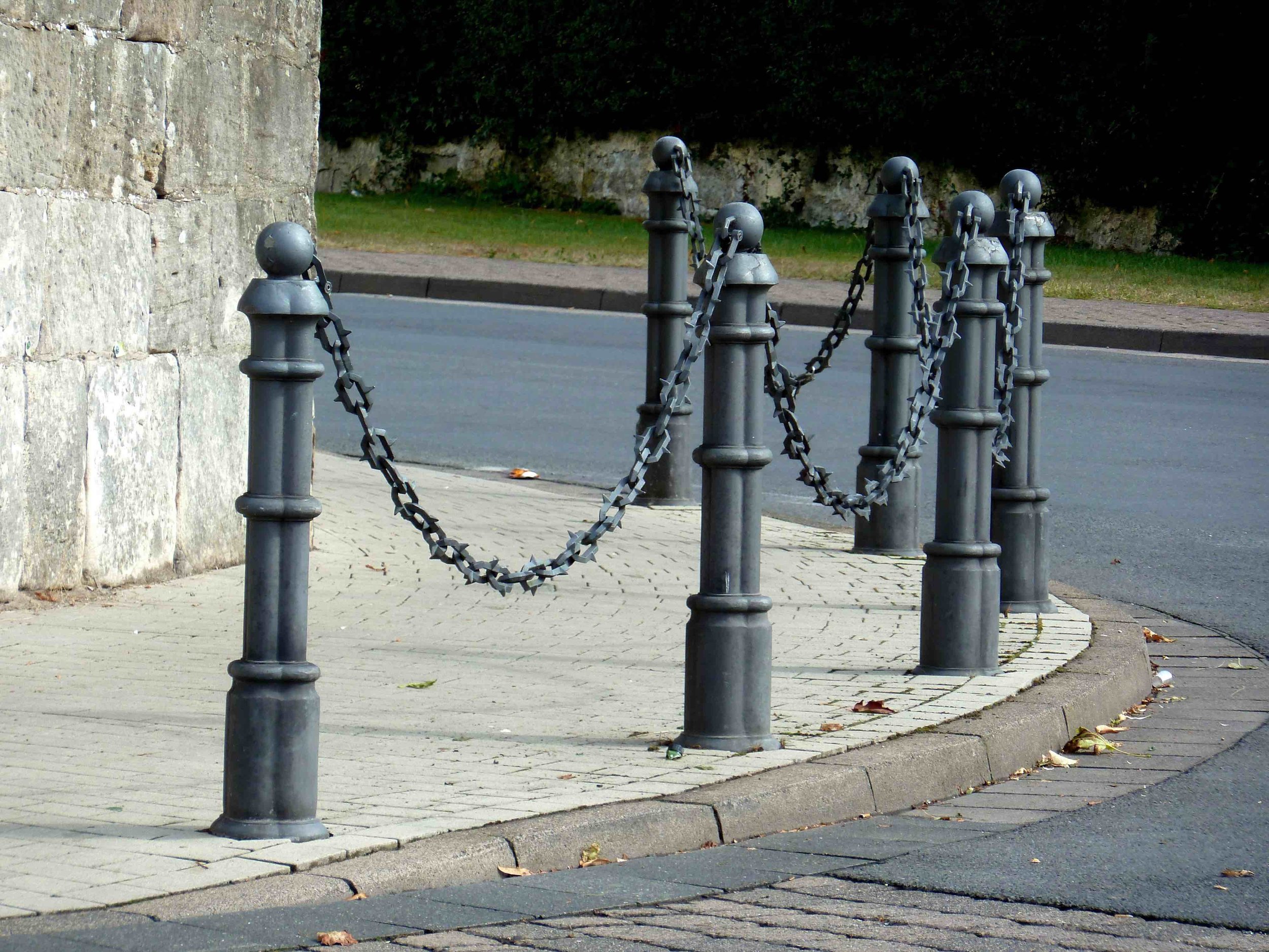  Posts connected by with chain 