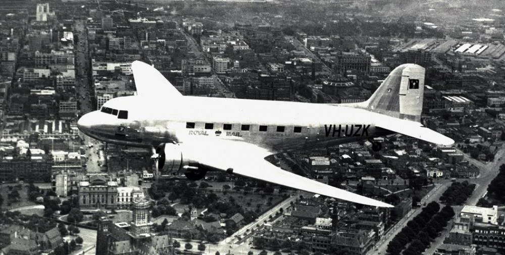  Kurana DC3 flying over Melbourne 
