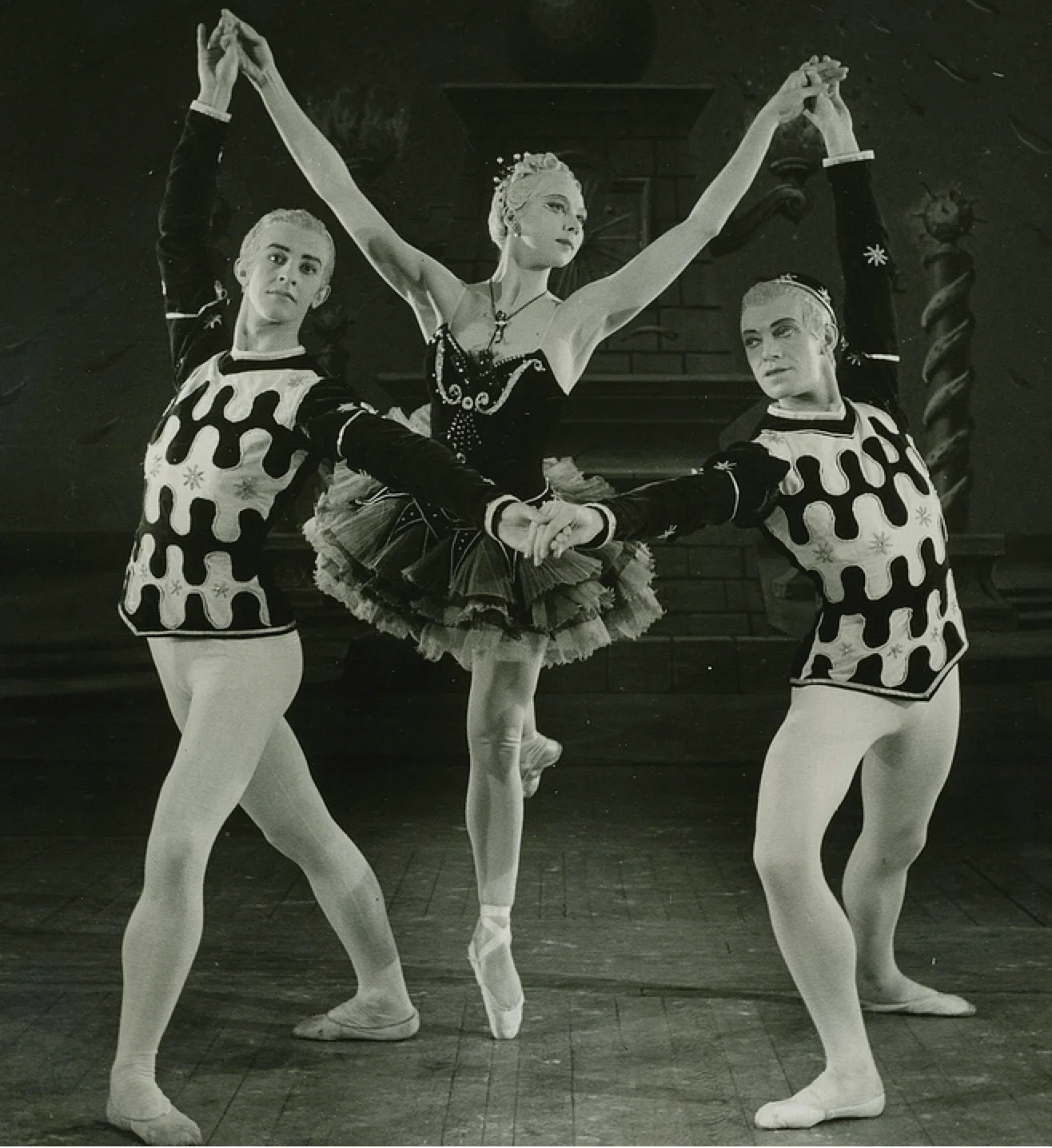 Kenneth MacMillan, Beryl Grey and John Field in Ballet Imperial 1950 ©Roger Wood