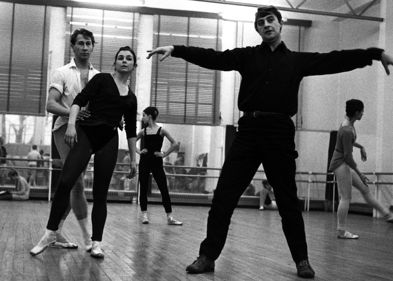 Desmond Doyle, Lynn Seymour and Kenneth MacMillan rehearsing The Invitation 1960 ©Roy Round