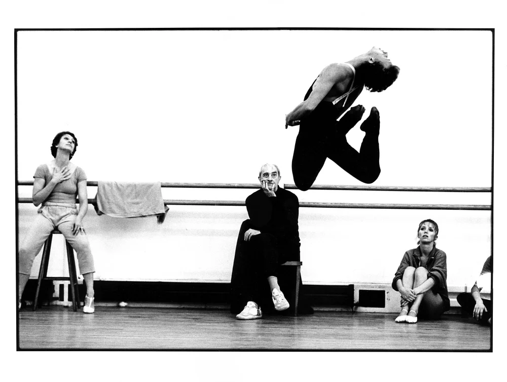Rite-of-Spring-Rehearsal-with-Monica-Mason-Kenneth-MacMillan-Simon-Rice-Fiona-Chadwick.-©ROH-1987.-Photo-by-Neil-Libbert.jpg