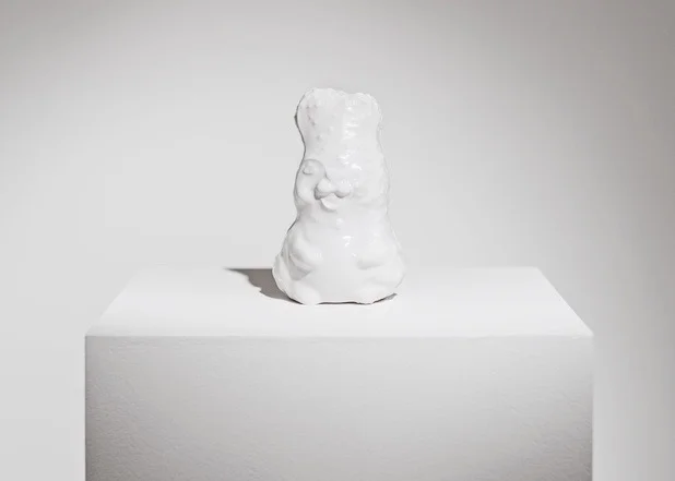 Gordo (x.Pearl), Délia Sheehy, and Hélène Thensiau, 2015 (silicone, and processed pearls), Galleria Continua,&nbsp;San Gimignano / Beijing / Les Moulins / Habana. Photo by: Ela Bialkowska.