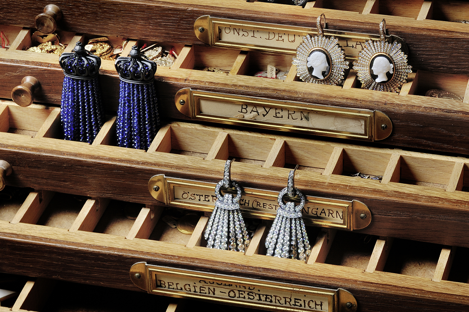 Hidden-Treasures_-Hemmerle-1.jpg