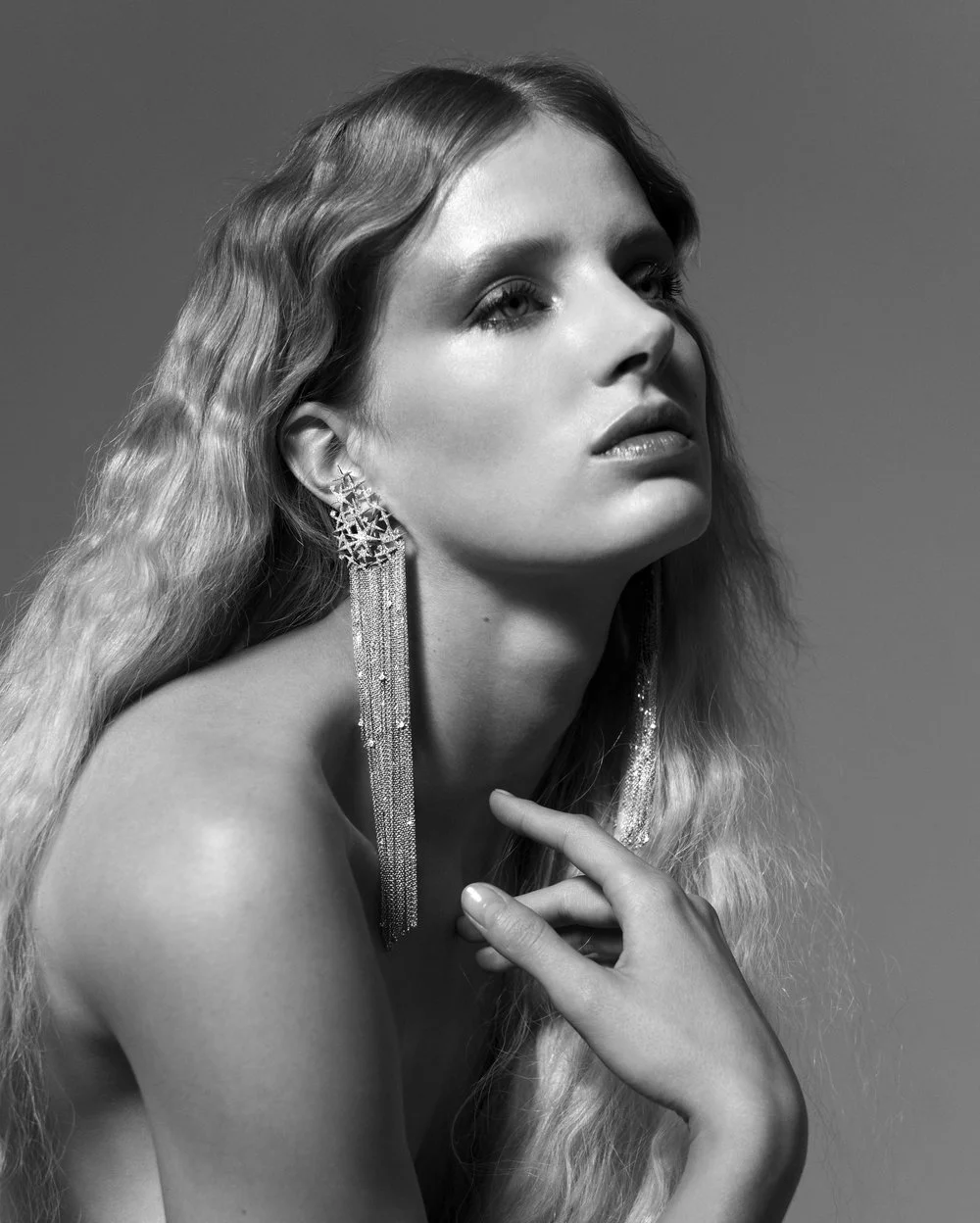 5. tatiana-verstraeten-star-earrings2.jpg