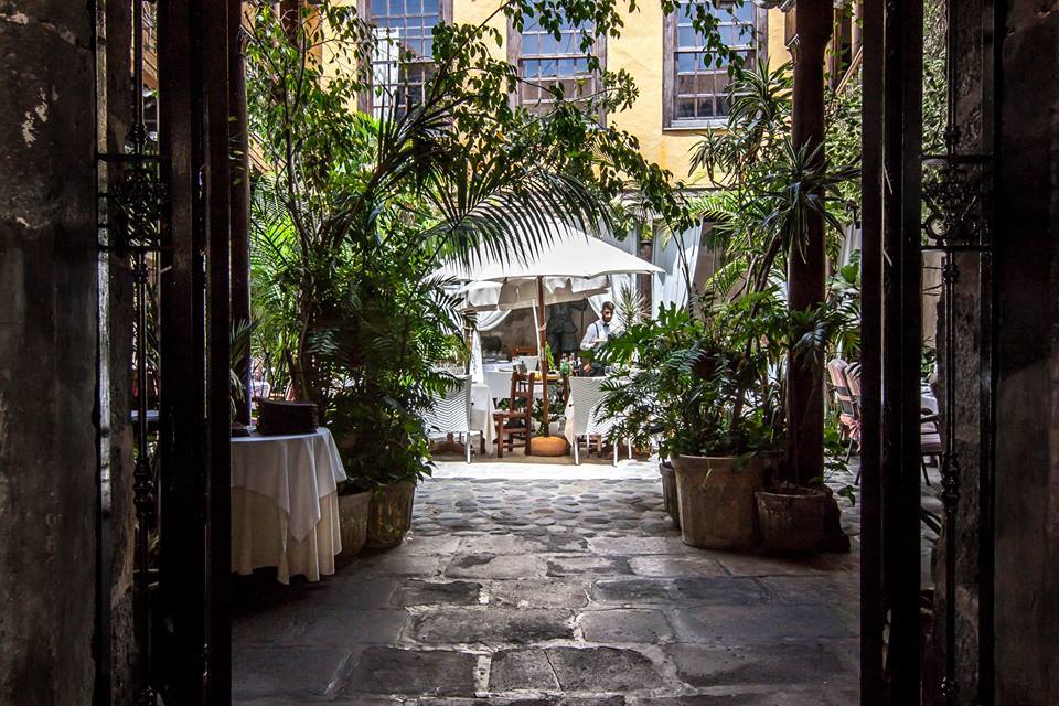 Entrance to Casa Montesdeoca ( photo source )