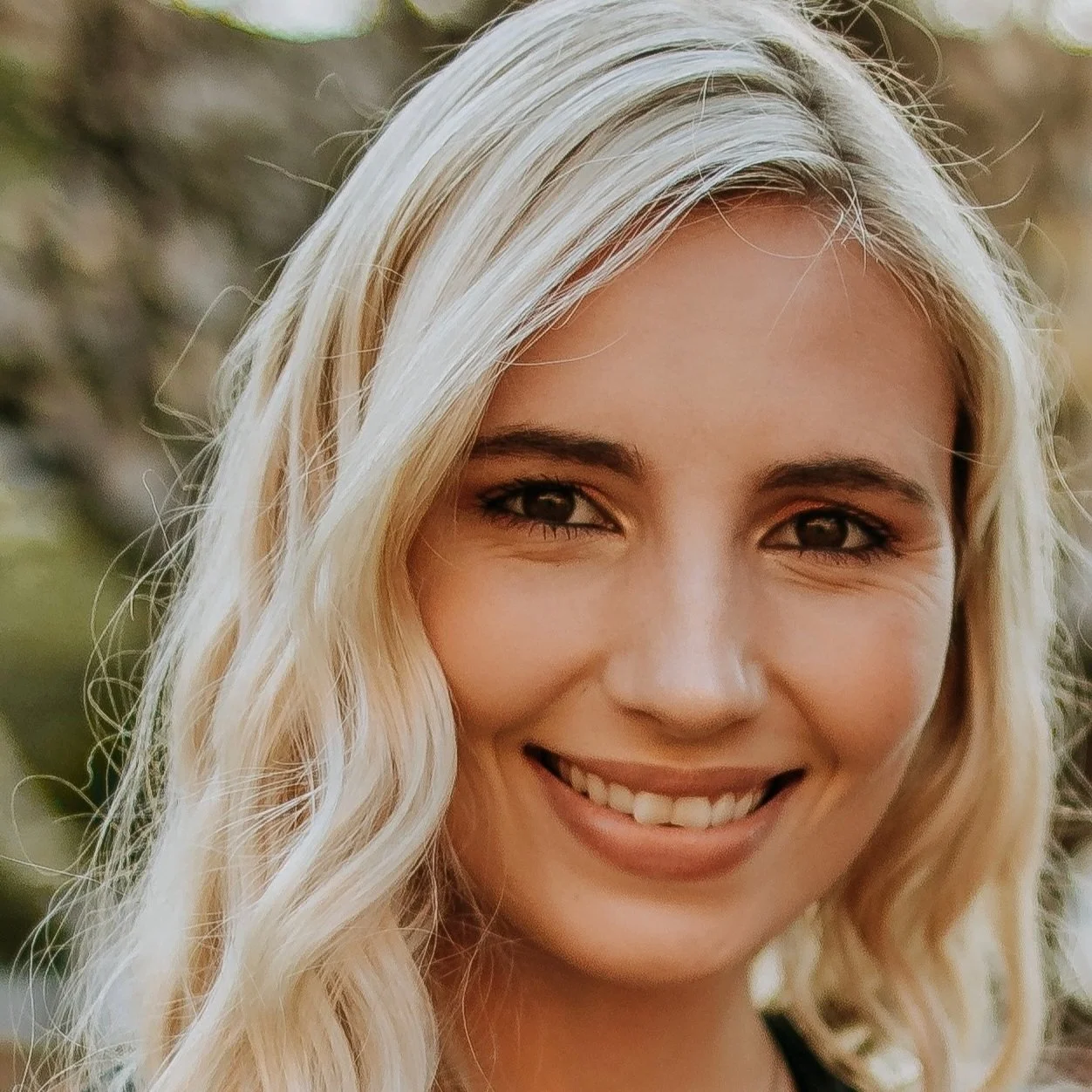 Megan_Professionalheadshot (002).jpg