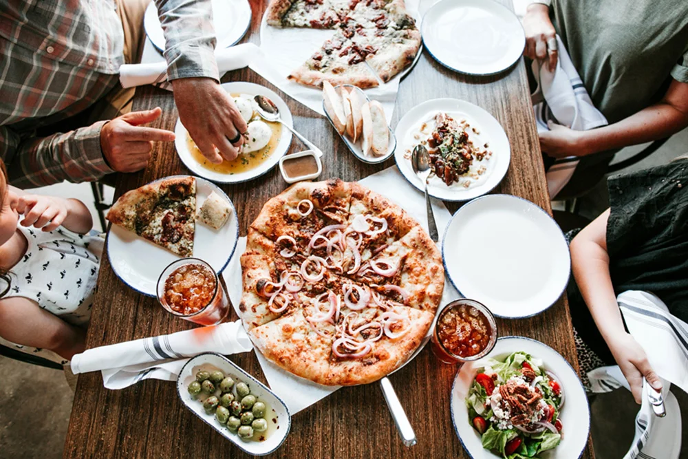 HallsPizza_16.jpg