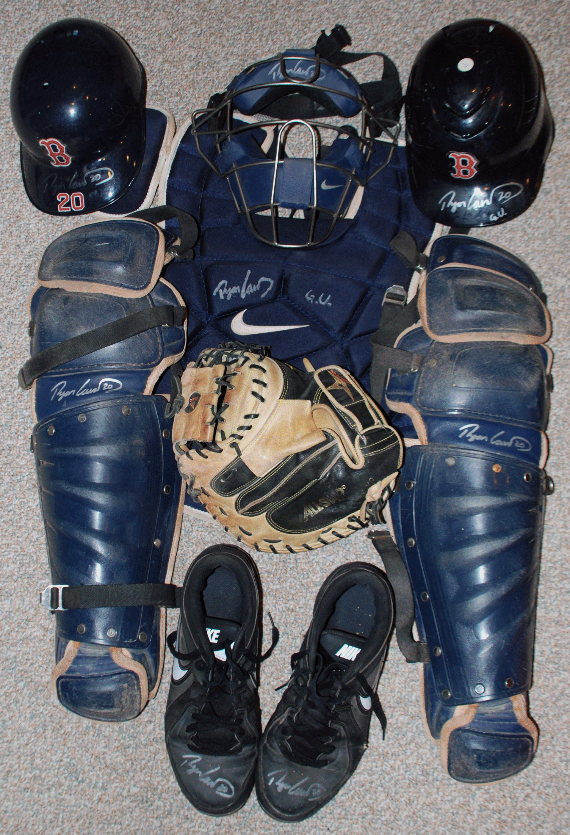 Lavarnway gear.gif