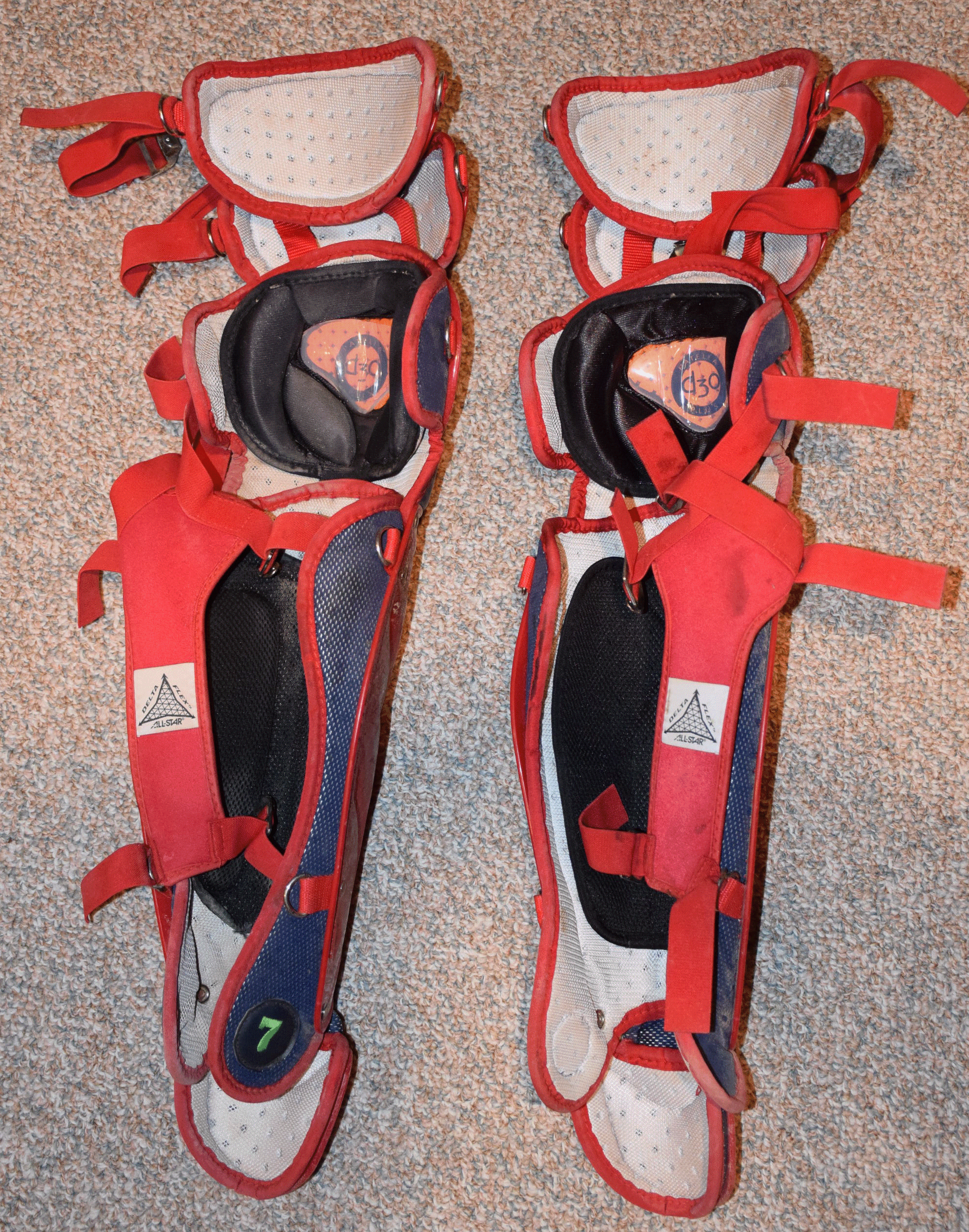 Vazquez Shin Guards Back 1.gif