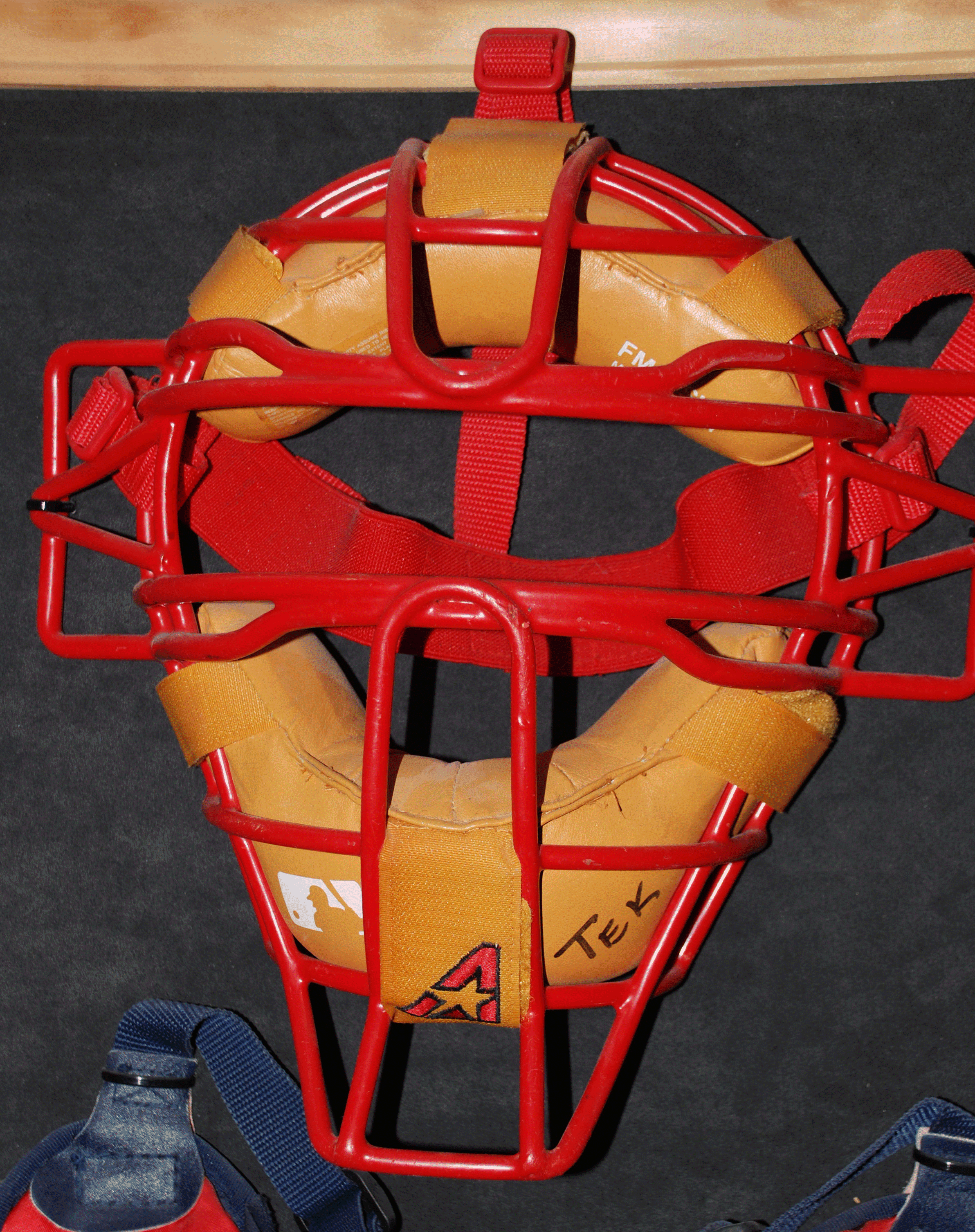 Varitek 1 Mask .gif