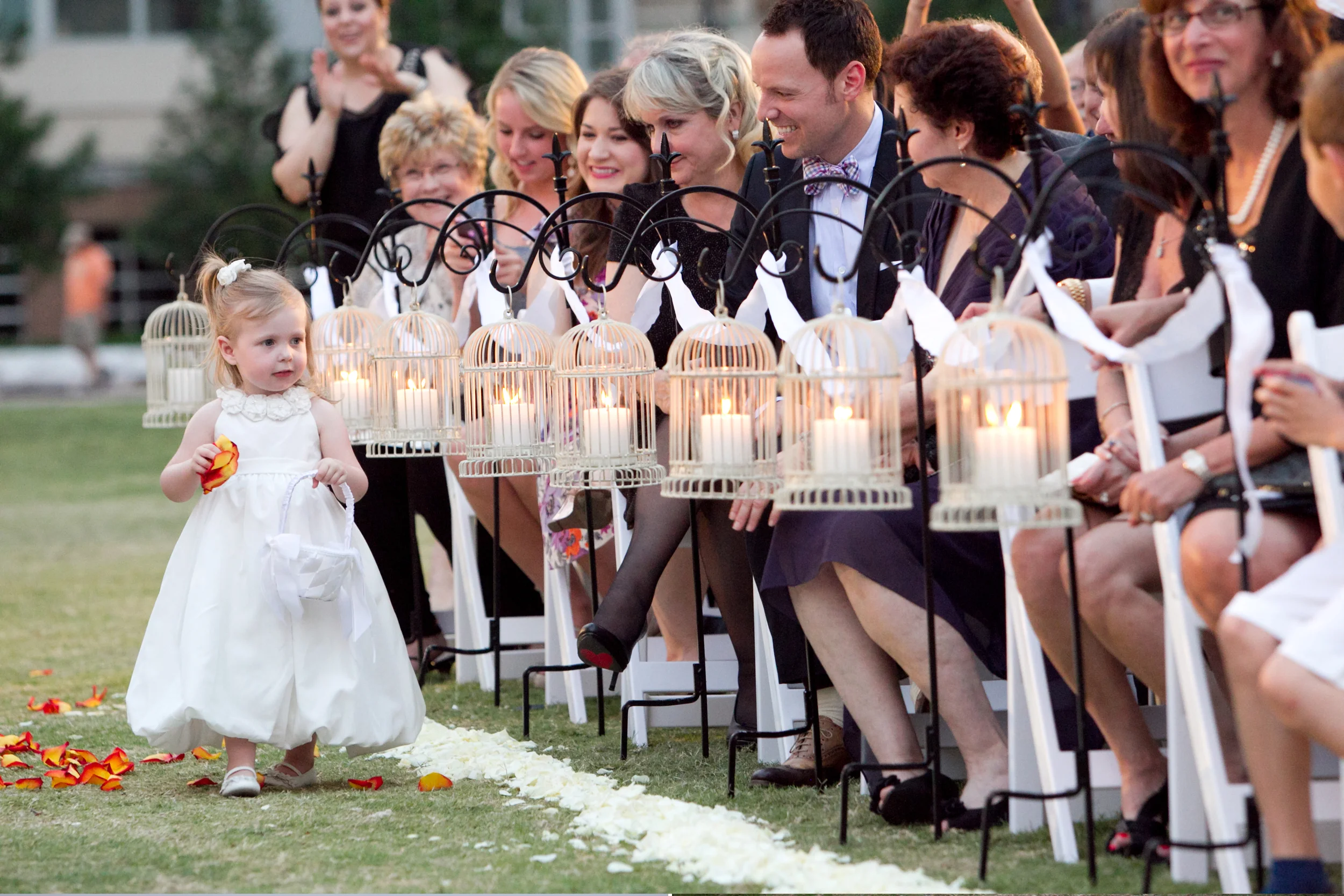 ThisbeGrace.WEDDING.RoomOnMain.0013.jpg