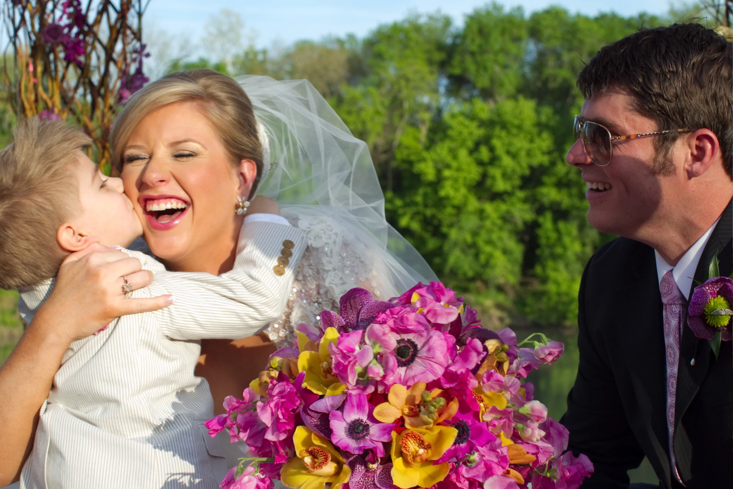 ThisbeGrace.WEDDING.LostPines.0014.jpg