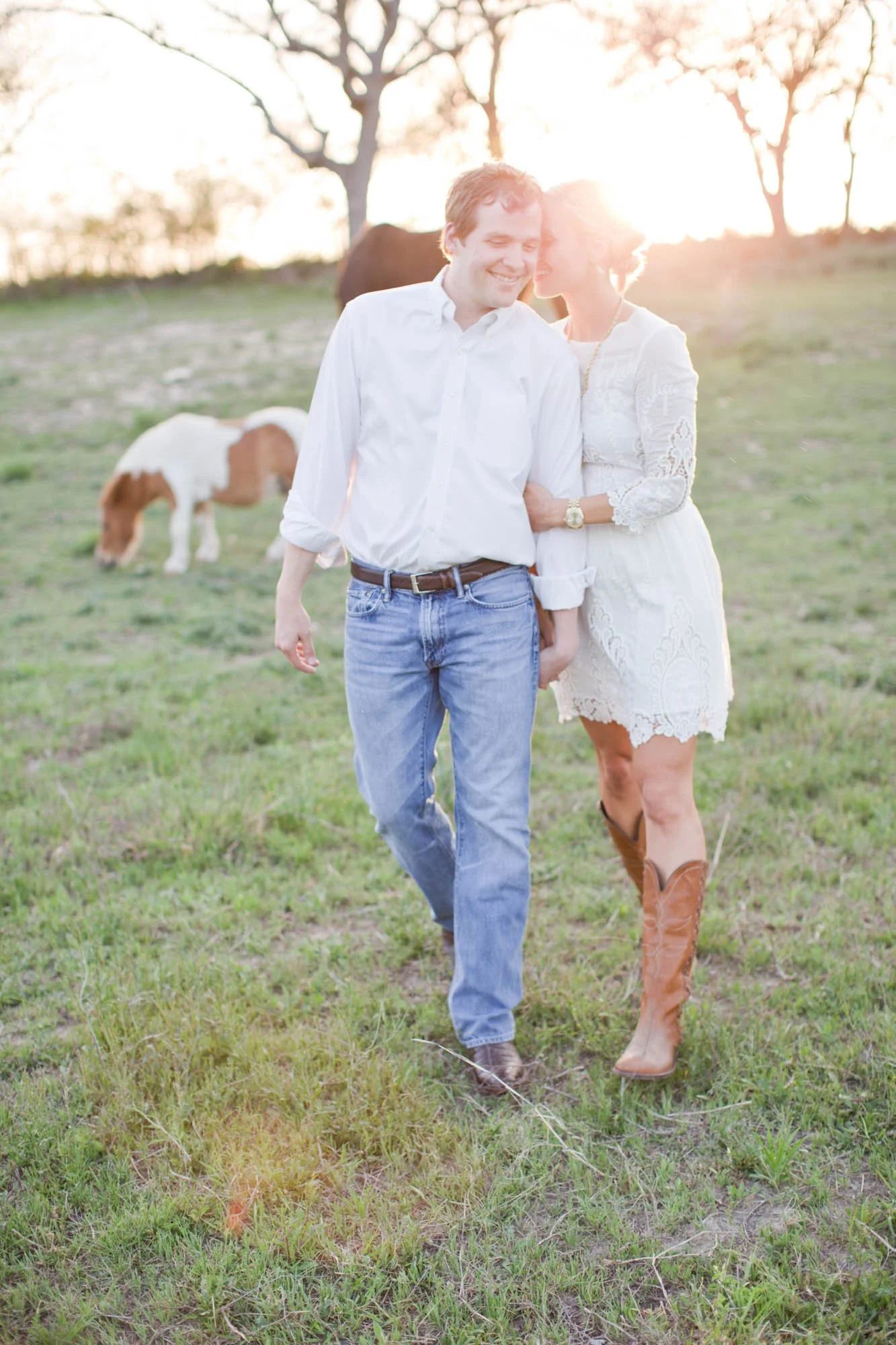 hill-country-engagement-session-horses.jpg